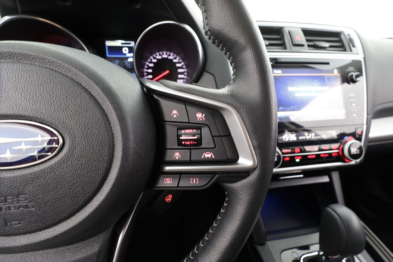 Subaru Outback 2020 2,5i Active CVT * Suomi-auto / ACC / 360° / Koukku / Lohkolämmitin / LED / Ratinlämmitin / Sähköpenkki * - Kahdet renkaat aluvanteilla