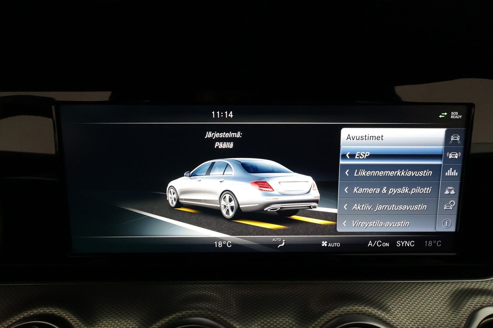 Mercedes-Benz E 2017 220d T A Premium Business AMG **Lohkolämmitin / LED-High Performance / P.Kamera / Sporttipenkit / Navi / Apple&Android** - Kahdet renkaat alumiinivantein