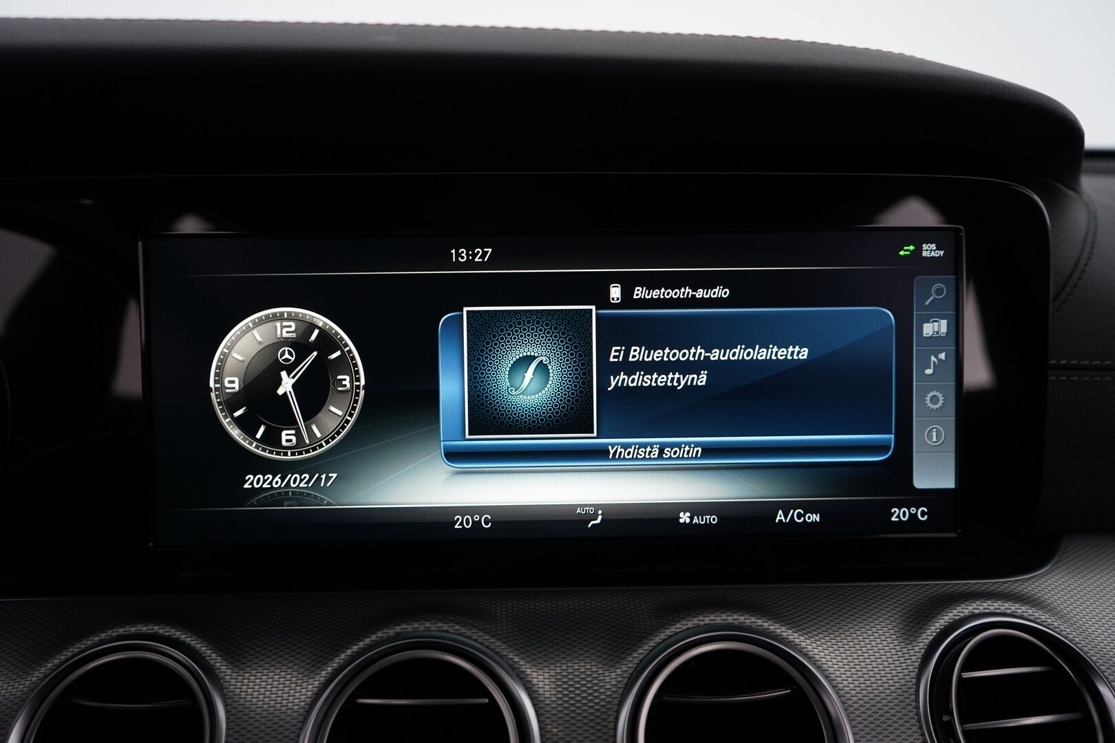 Mercedes-Benz E 2017 220d T A Premium Business AMG *LED-High Performance / P.Kamera / Sporttipenkit / Navi / Apple&Android / Lohko* - Kahdet renkaat alumiinivantein / Juuri katsastettu / Särmät huollot