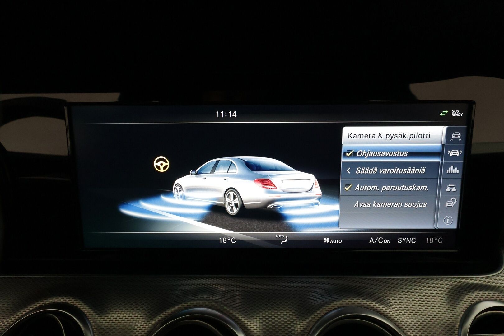 Mercedes-Benz E 2017 220d T A Premium Business AMG **Lohkolämmitin / LED-High Performance / P.Kamera / Sporttipenkit / Navi / Apple&Android** - Kahdet renkaat alumiinivantein