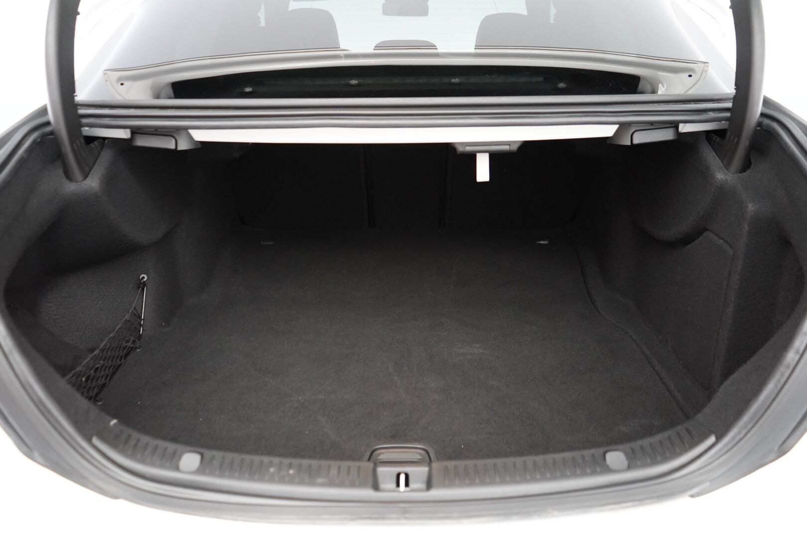 Mercedes-Benz E 2017 220d T A Premium Business AMG *LED-High Performance / P.Kamera / Sporttipenkit / Navi / Apple&Android / Lohko* - Kahdet renkaat alumiinivantein / Juuri katsastettu / Särmät huollot