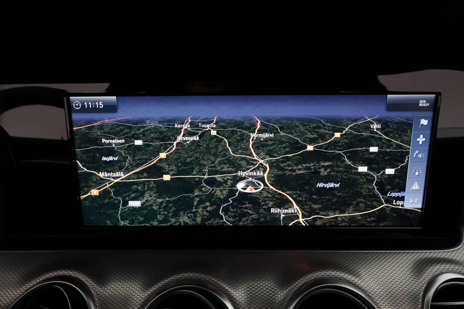 Mercedes-Benz E 2017 220d T A Premium Business AMG **Lohkolämmitin / LED-High Performance / P.Kamera / Sporttipenkit / Navi / Apple&Android** - Kahdet renkaat alumiinivantein