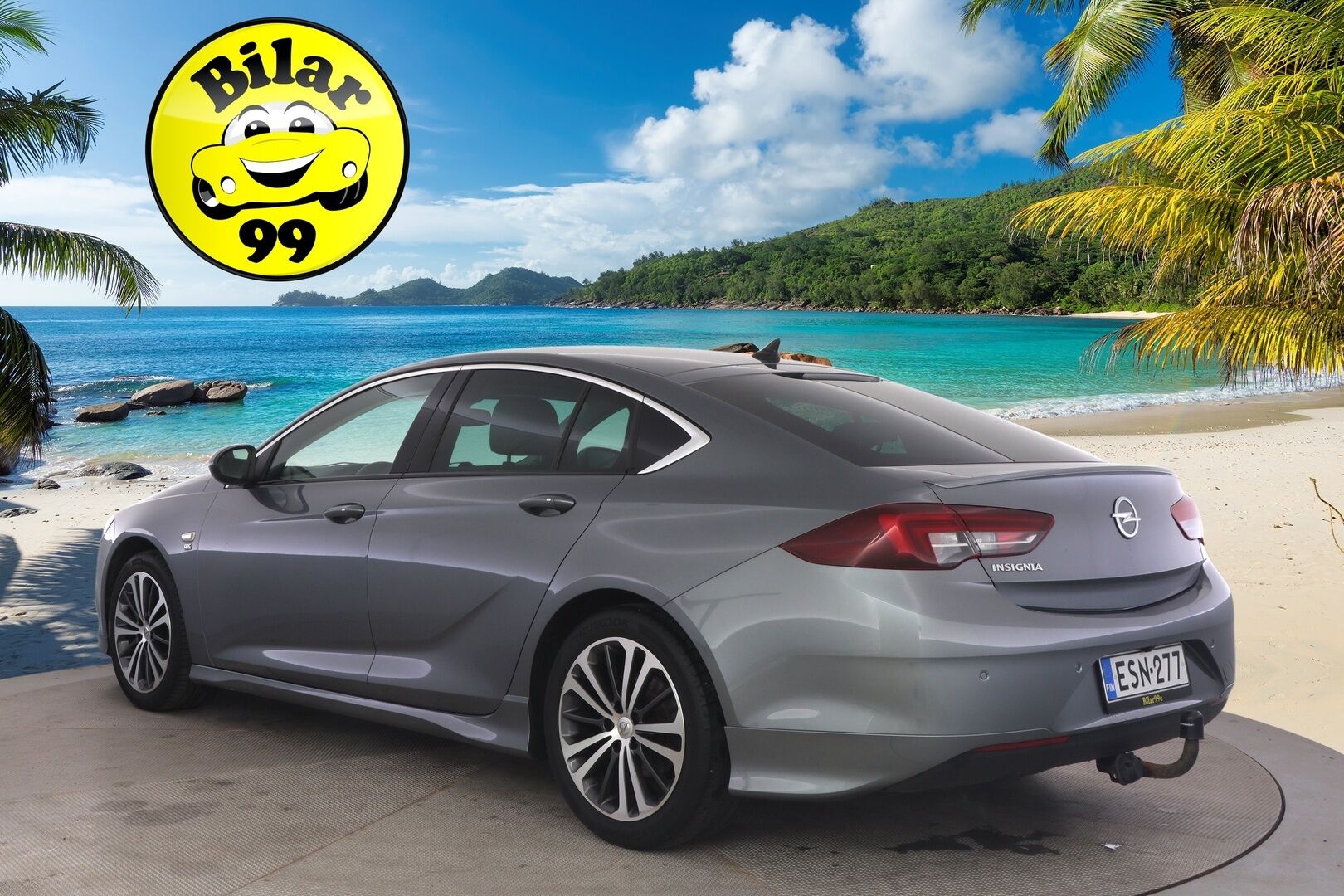 Opel Insignia 2020 Grand Sport Innovation Plus 165 Turbo A ** Webasto / OPC-Line /  AGR / HUD / 360-Kamera / Blis / Ilmastoidut etuistuimet - ** Hyvin huolettu / Kahdet renkaat vanteineen **