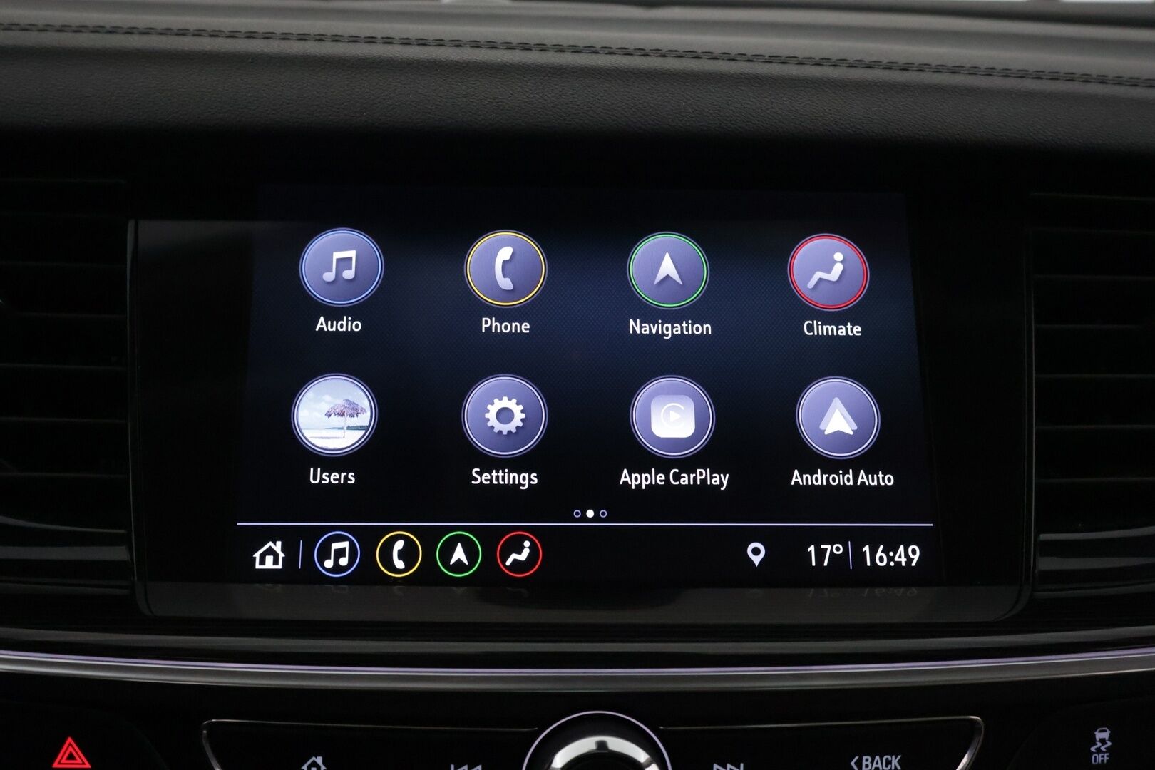 Opel Insignia 2020 Grand Sport Innovation Plus 165 Turbo A ** Webasto / OPC-Line /  AGR / HUD / 360-Kamera / Blis / Ilmastoidut etuistuimet - ** Hyvin huolettu / Kahdet renkaat vanteineen **