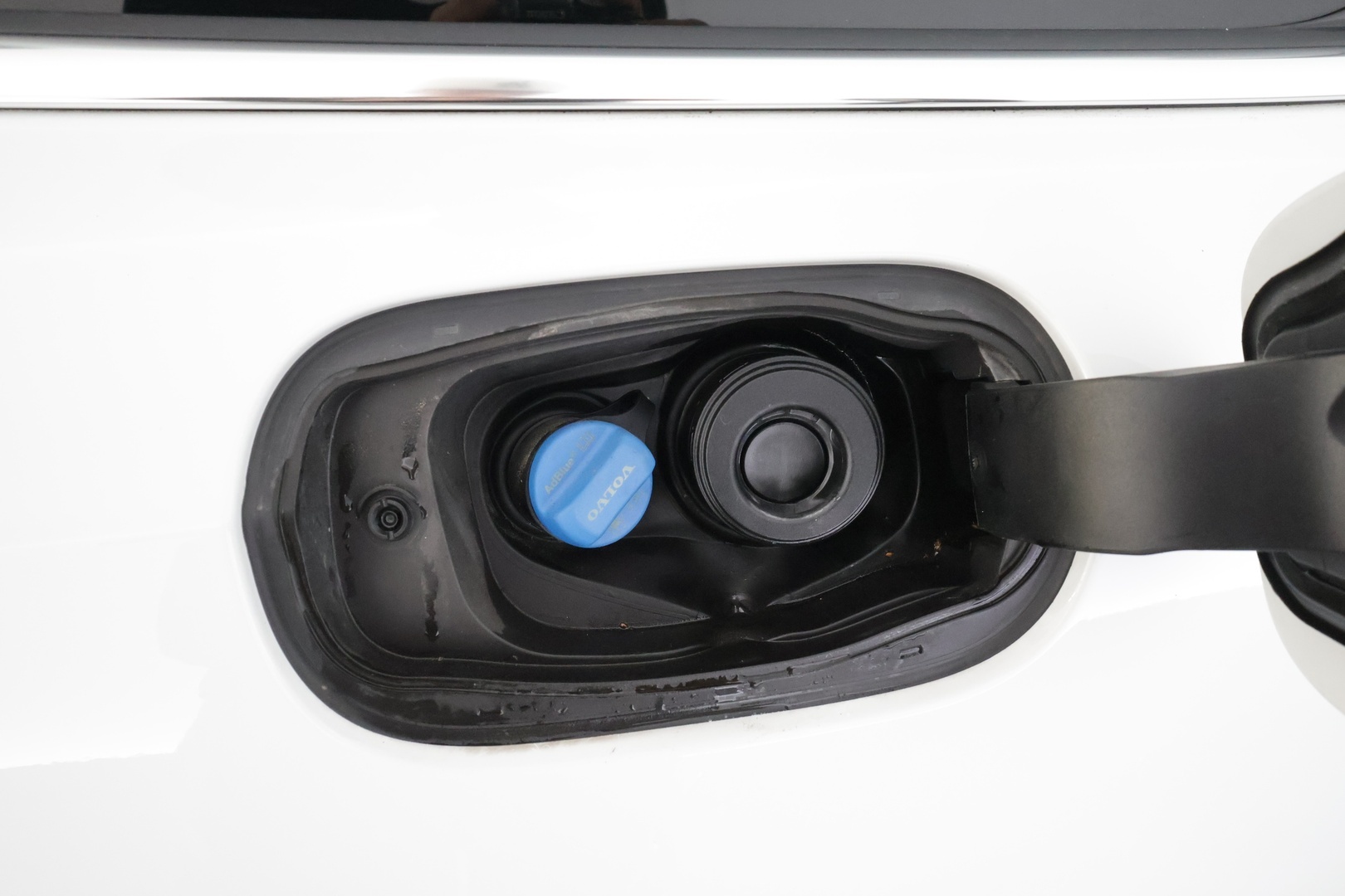 Volvo V90 2021 D3 Business Inscription Edition aut * Pilot assist / Koukku / Webasto / High Level LED / Muistipenkit / P.Kamera / Sporttinahat * - Suomi-auto / Kahdet Renkaat - HULLUT AVAJAISHULINAT KORKOTARJOUS 3,29 %