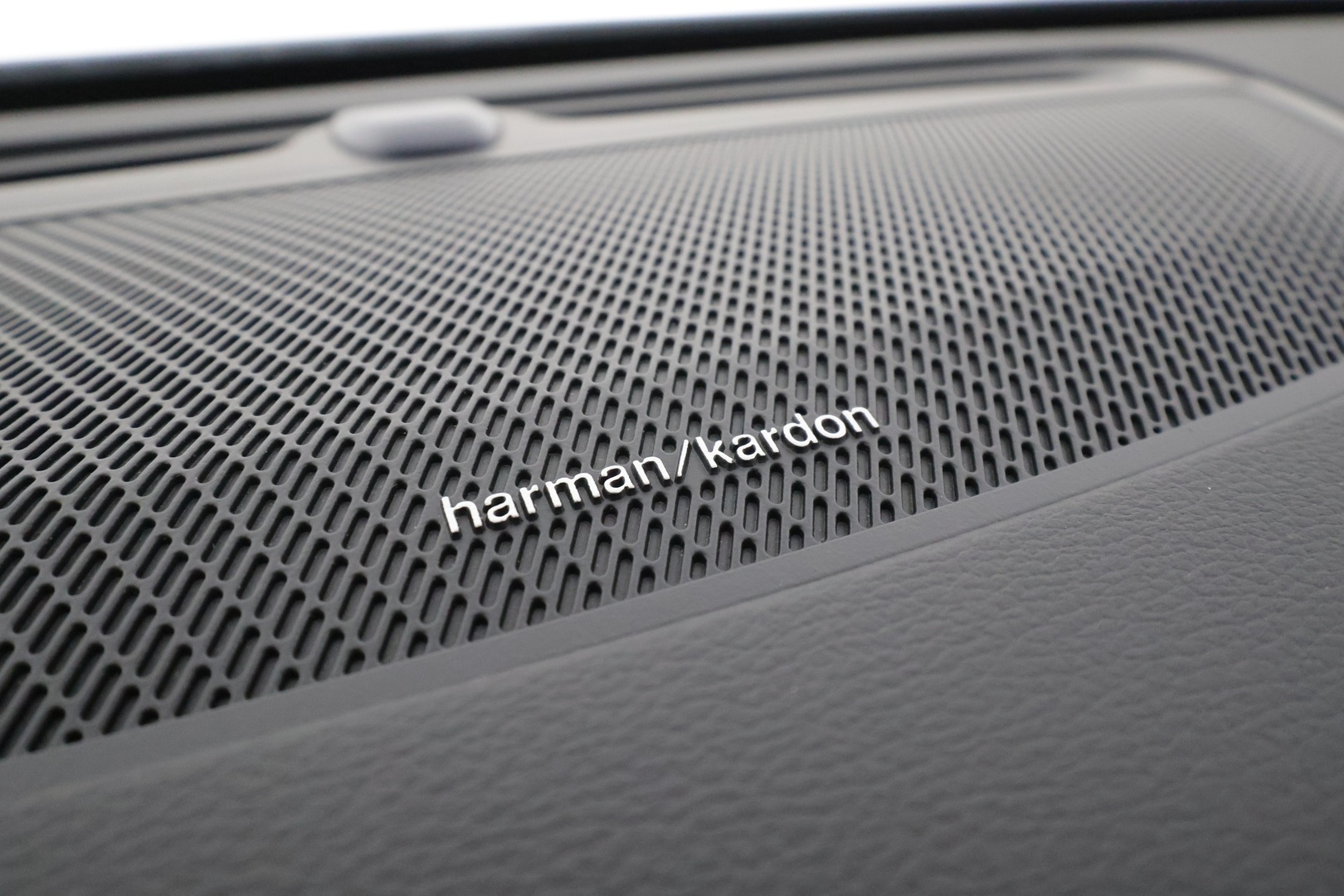 Volvo V90 2021 D3 Business Inscription Edition aut * Pilot assist / Koukku / Webasto / High Level LED / Muistipenkit / P.Kamera / Sporttinahat * - Suomi-auto / Kahdet Renkaat - HULLUT AVAJAISHULINAT KORKOTARJOUS 3,29 %