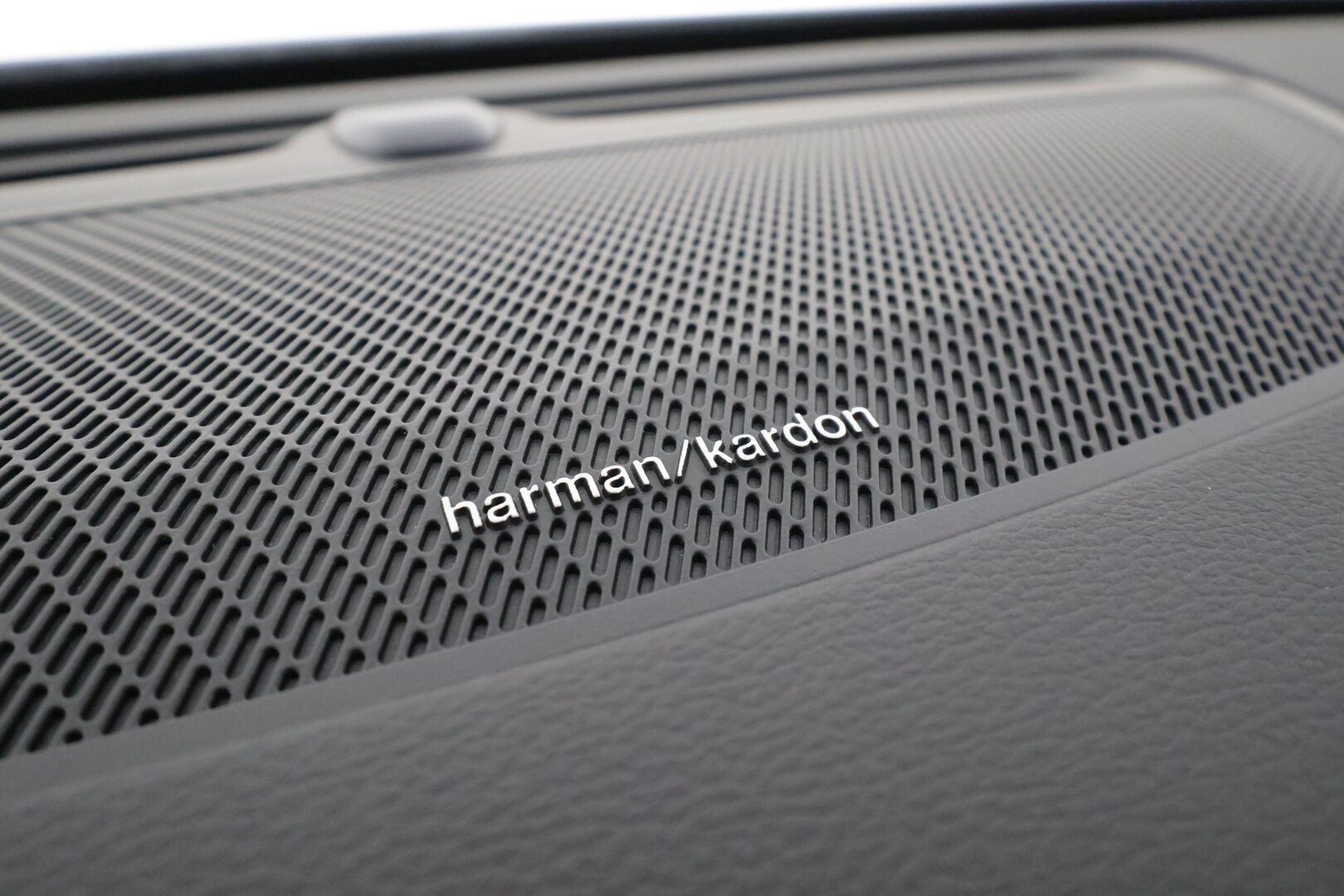 Volvo V90 2021 D3 Business Inscription Edition aut * Pilot assist / Koukku / Webasto / High Level LED / Muistipenkit / P.Kamera / Sporttinahat * - Suomi-auto / Kahdet Renkaat - HULLUT AVAJAISHULINAT KORKOTARJOUS 3,29 %