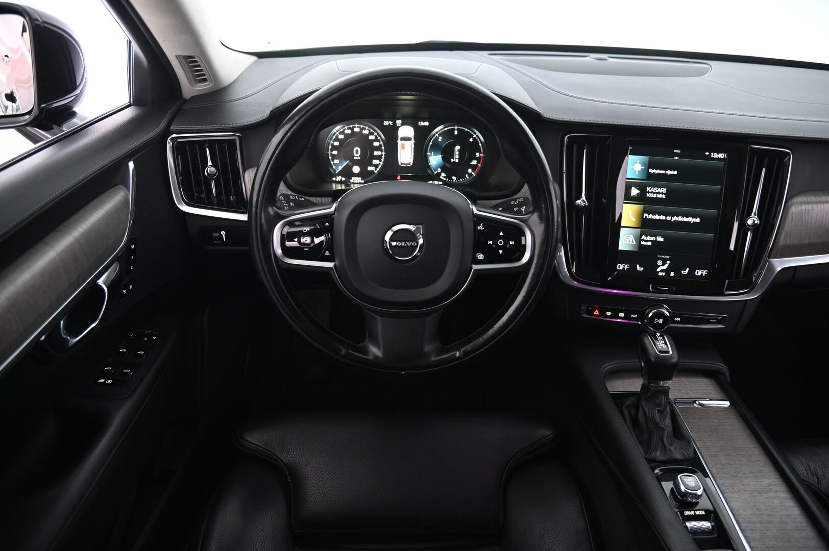 Volvo V90 2021 D3 Inscription Edition Taksi aut - Juuri Huollettu| Facelift | ACC & PilotAssist | Webasto | Muistinahat! | Peruutuskamera | ALV-Vähennyskelpoinen | KeyLessGo | 2x Renkaat&Vanteet