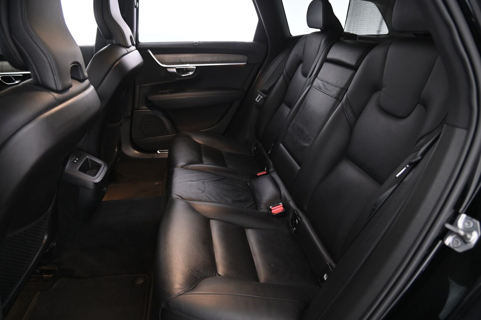 Volvo V90 2021 D3 Inscription Edition Taksi aut - Juuri Huollettu| Facelift | ACC & PilotAssist | Webasto | Muistinahat! | Peruutuskamera | ALV-Vähennyskelpoinen | KeyLessGo | 2x Renkaat&Vanteet