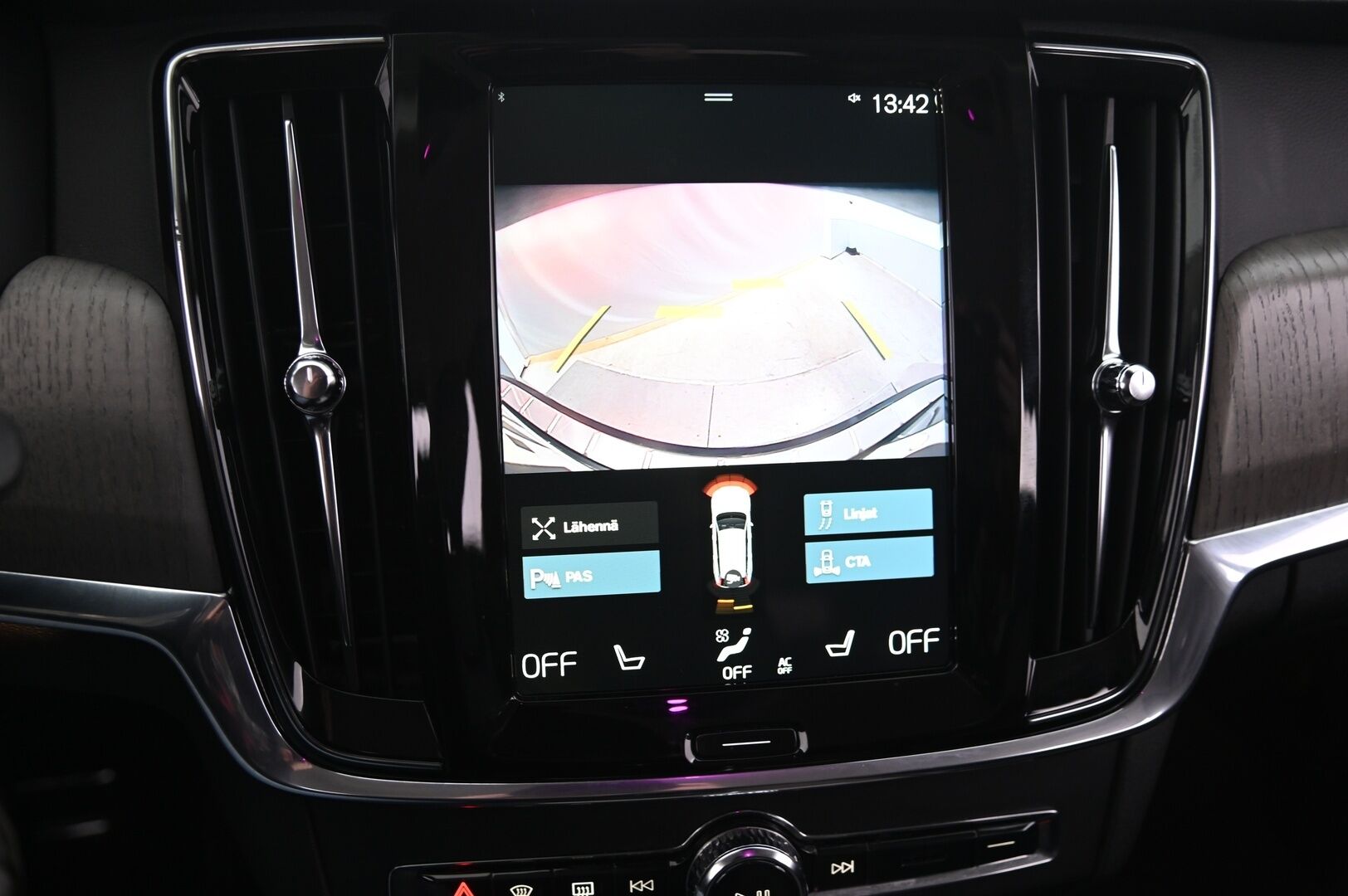 Volvo V90 2021 D3 Inscription Edition Taksi aut - Juuri Huollettu| Facelift | ACC & PilotAssist | Webasto | Muistinahat! | Peruutuskamera | ALV-Vähennyskelpoinen | KeyLessGo | 2x Renkaat&Vanteet