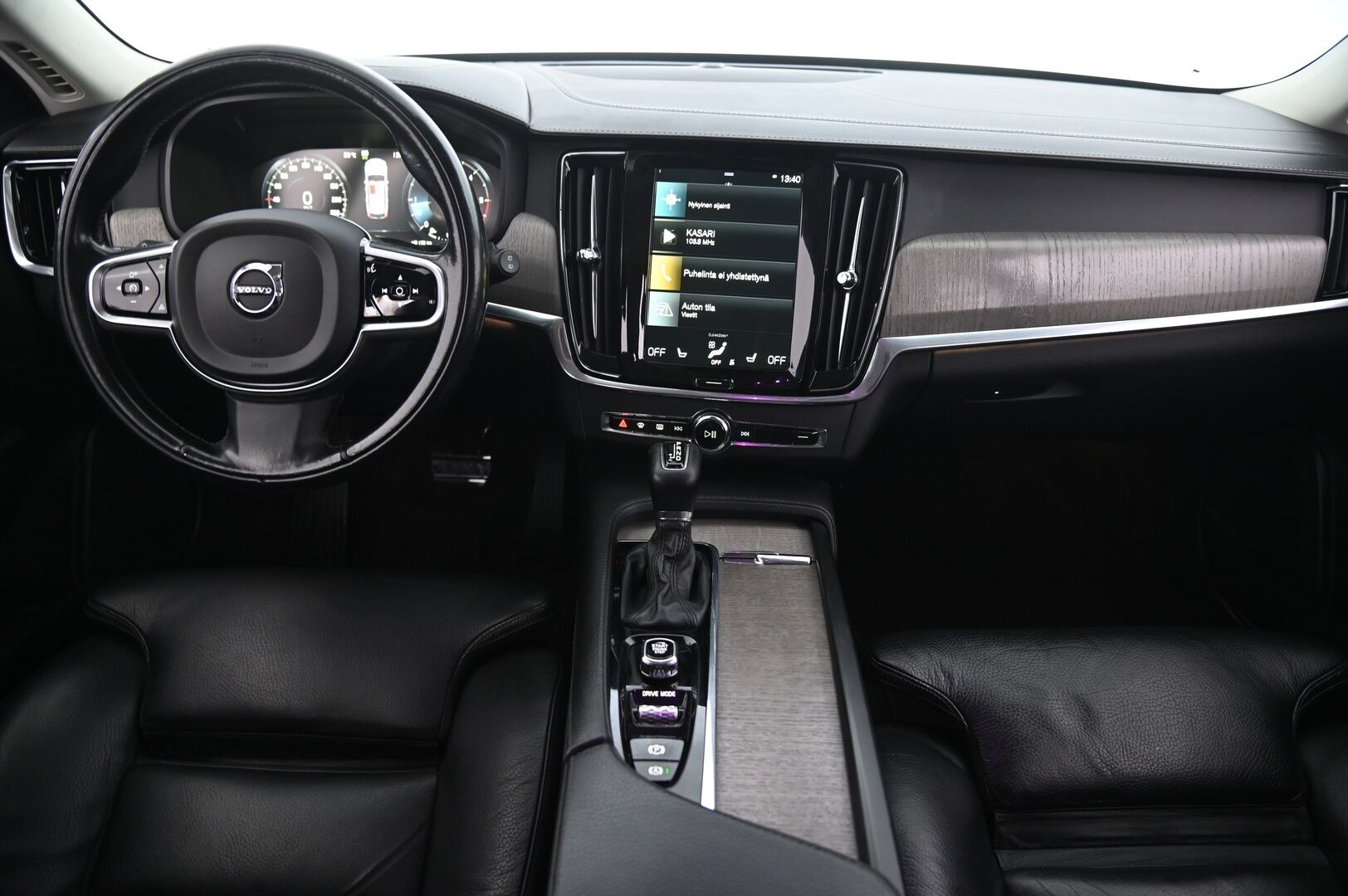 Volvo V90 2021 D3 Inscription Edition Taksi aut - Juuri Huollettu| Facelift | ACC & PilotAssist | Webasto | Muistinahat! | Peruutuskamera | ALV-Vähennyskelpoinen | KeyLessGo | 2x Renkaat&Vanteet