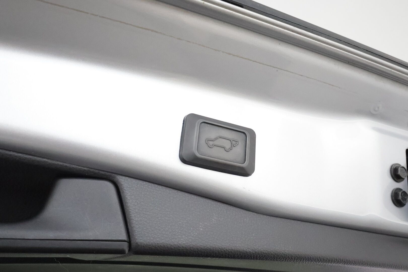 Toyota RAV4 Plug-in 2020 Hybrid 2,5 AWD-i Active * ACC / LED / P.kamera / Lohkolämmitin / Navi / Kaistavahti / Keyless * - Suomi-auto / 2x Latauskaapelit / Kahdet renkaat / Merkkihuollettu!