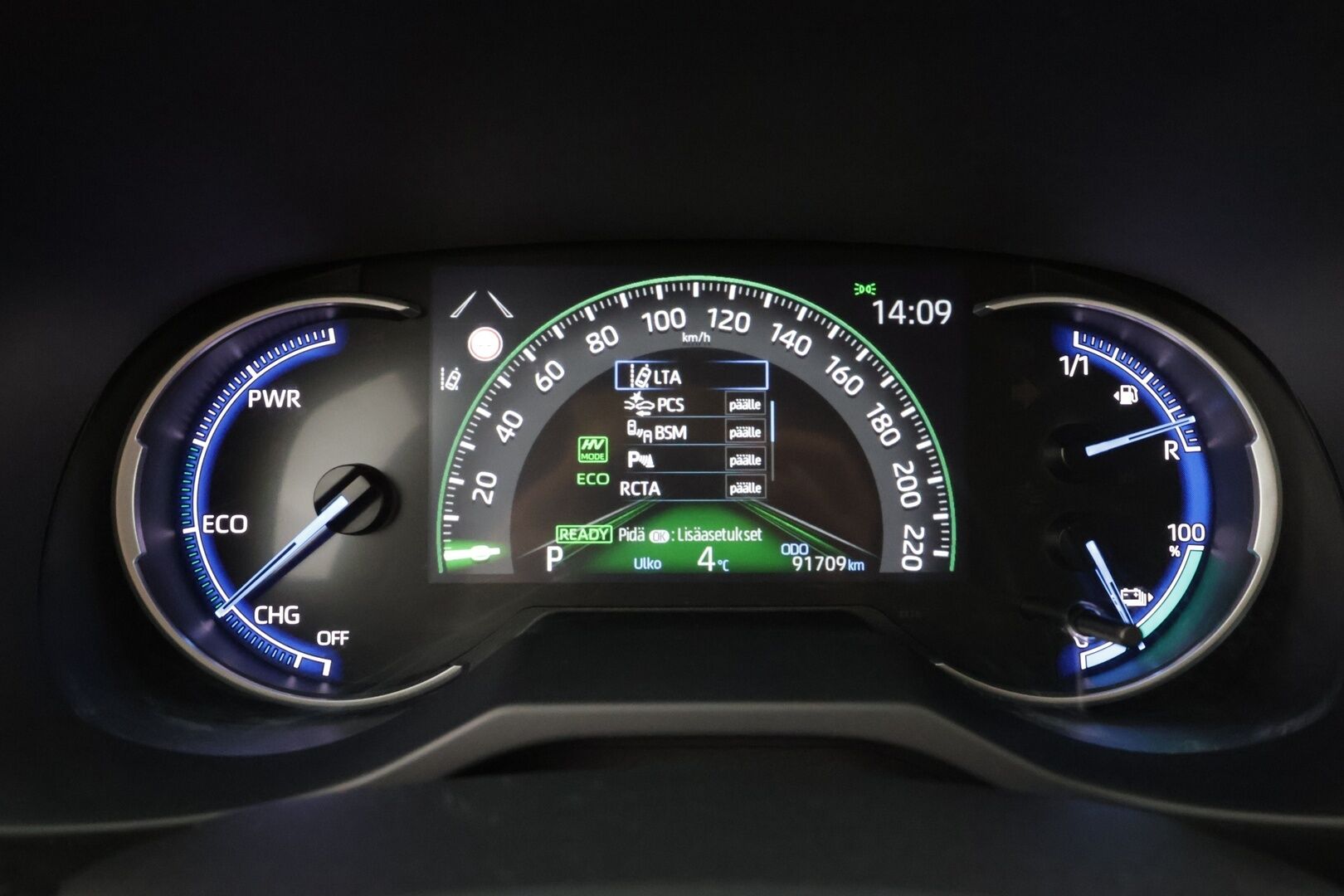 Toyota RAV4 Plug-in 2020 Hybrid 2,5 AWD-i Active * ACC / LED / P.kamera / Lohkolämmitin / Navi / Kaistavahti / Keyless * - Suomi-auto / 2x Latauskaapelit / Kahdet renkaat / Merkkihuollettu!