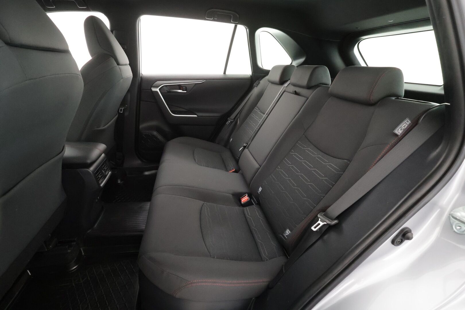 Toyota RAV4 Plug-in 2020 Hybrid 2,5 AWD-i Active * ACC / LED / P.kamera / Lohkolämmitin / Navi / Kaistavahti / Keyless * - Suomi-auto / 2x Latauskaapelit / Kahdet renkaat / Merkkihuollettu!