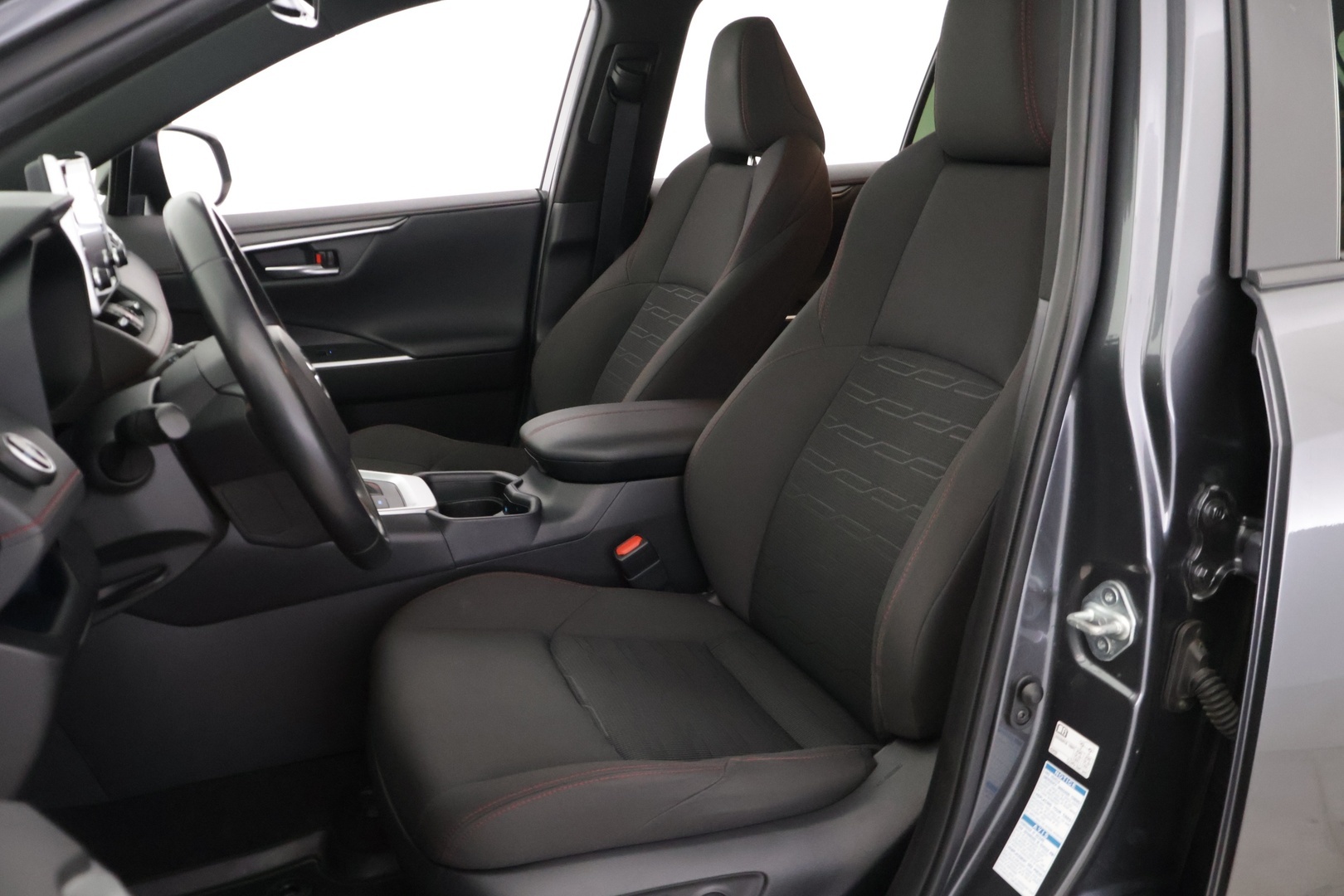 Toyota RAV4 Plug-in 2020 Hybrid 2,5 AWD-i Active / Remote Climate Control / Adapt. Vakkari / Koukku / P-kamera / Sähköpenkki / Ratinlämmitin - Suomi-auto / 2x aluvanteet / Navi / Merkkihuollettu / Lohko+sisäpuhallin!