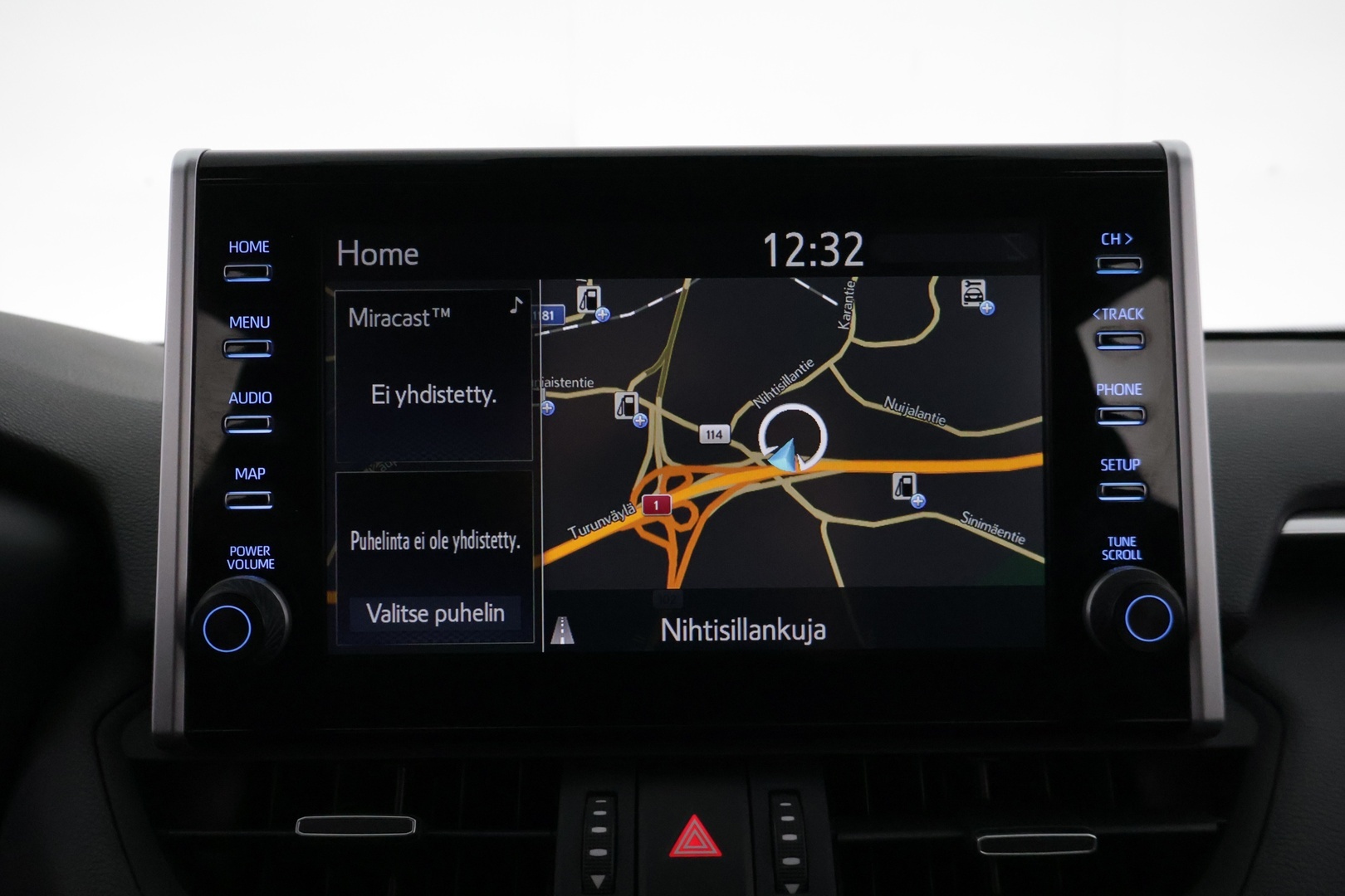 Toyota RAV4 Plug-in 2020 Hybrid 2,5 AWD-i Active / Remote Climate Control / Adapt. Vakkari / Koukku / P-kamera / Sähköpenkki / Ratinlämmitin - Suomi-auto / 2x aluvanteet / Navi / Merkkihuollettu / Lohko+sisäpuhallin!