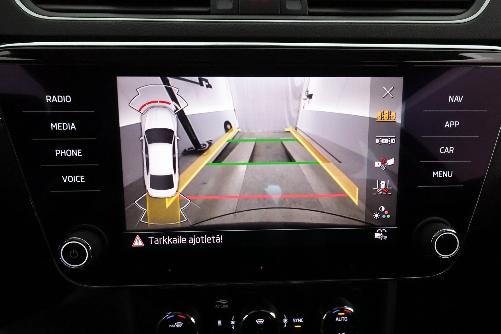 Skoda Superb 2021 1,4 TSI PHEV Style iV DSG ** Koukku / Webasto / Adapt.Vakkari / Matrix-LED / P.kamera / Muistipenkit / Navi / Canton ** - 1.Om Suomi-auto / 2x Latauskaapelit / Kahdet Renkaat / Akku Kuntotarkistettu!