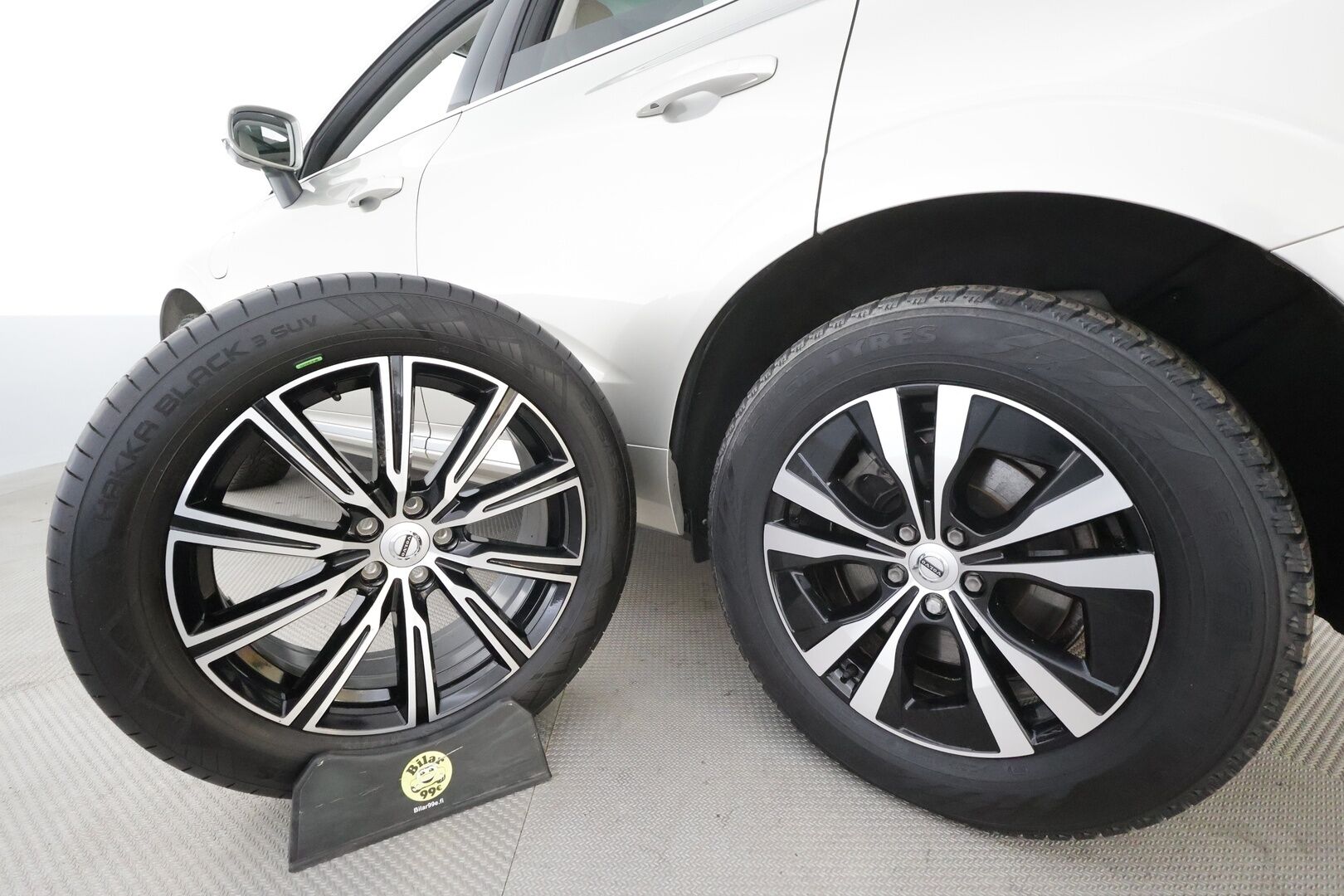 Volvo XC60 2021 T6 TwE AWD Business Inscription aut. * ACC / Panorama / Muistipenkki / Webasto / Koukku / BLIS / Vaaleat nahat * - Suomi-auto / Akku kuntotarkastettu / Kahdet renkaat aluvanteilla / Merkkihuollettu