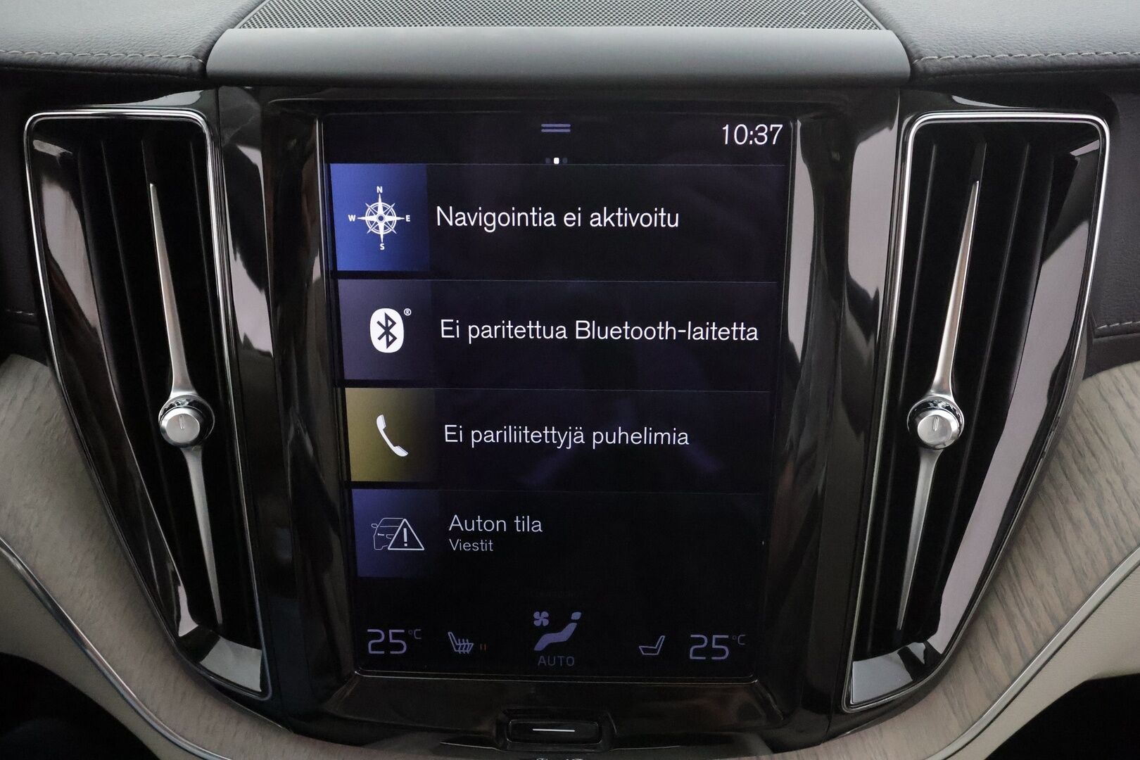 Volvo XC60 2021 T6 TwE AWD Business Inscription aut. * ACC / Panorama / Muistipenkki / Webasto / Koukku / BLIS / Vaaleat nahat * - Suomi-auto / Akku kuntotarkastettu / Kahdet renkaat aluvanteilla / Merkkihuollettu