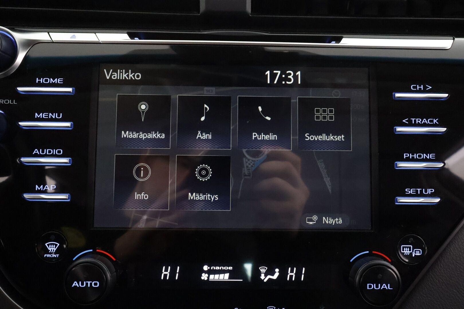 Toyota Camry 2021 2,5 Hybrid Style Edition * ACC / P.kamera / LED / Navi / Sähköpenkit / Nahat / KeylessGo / Lohkolämmitin * - Suomi-auto / Kahdet renkaat aluvanteilla / Merkkihuollettu