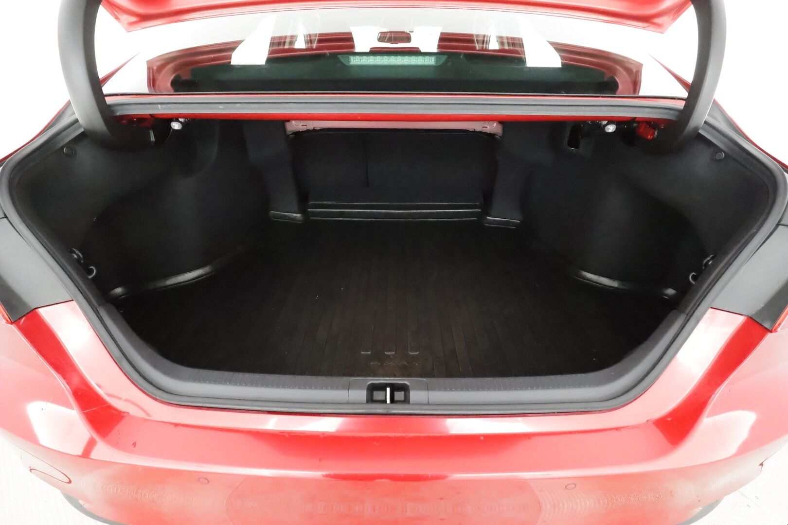 Toyota Camry 2021 2,5 Hybrid Style Edition * ACC / P.kamera / LED / Navi / Sähköpenkit / Nahat / KeylessGo / Lohkolämmitin * - Suomi-auto / Kahdet renkaat aluvanteilla / Merkkihuollettu - HULLUT BLACKWEEK JATKOT - KORKOTARJOUS 2,49%