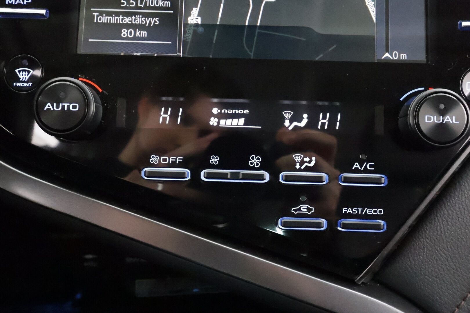 Toyota Camry 2021 2,5 Hybrid Style Edition * ACC / P.kamera / LED / Navi / Sähköpenkit / Nahat / KeylessGo / Lohkolämmitin * - Suomi-auto / Kahdet renkaat aluvanteilla / Merkkihuollettu - HULLUT BLACKWEEK JATKOT - KORKOTARJOUS 2,49%