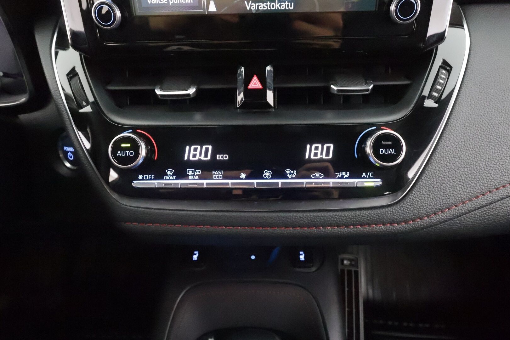 Toyota Corolla 2021 Touring Sports 2,0 Hybrid Style - | ACC | Puolinahat | LED | P.kamera | LTA | Navi | Apple & Android | Keyless | Sähk. takaluukku | Lohko+sisälämmitin | Merkkihuollot | 