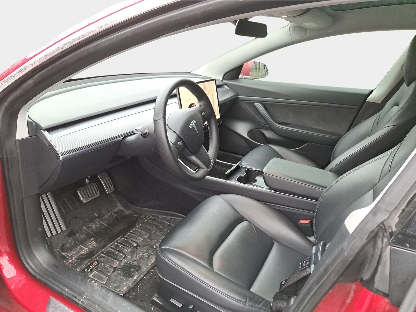 Tesla Model 3 2020 Standard Range Plus *EAP / Premium Audio / Koukku / Lisälämmitin / Metalliväri / Nahkapenkit* - Juuri Katsastettu / 2x Vanteet ja renkaat / puhelimen langaton lataus / Uudet kesärenkaat - HULLU BLACKWEEK KORKOTARJOUS 2,49%