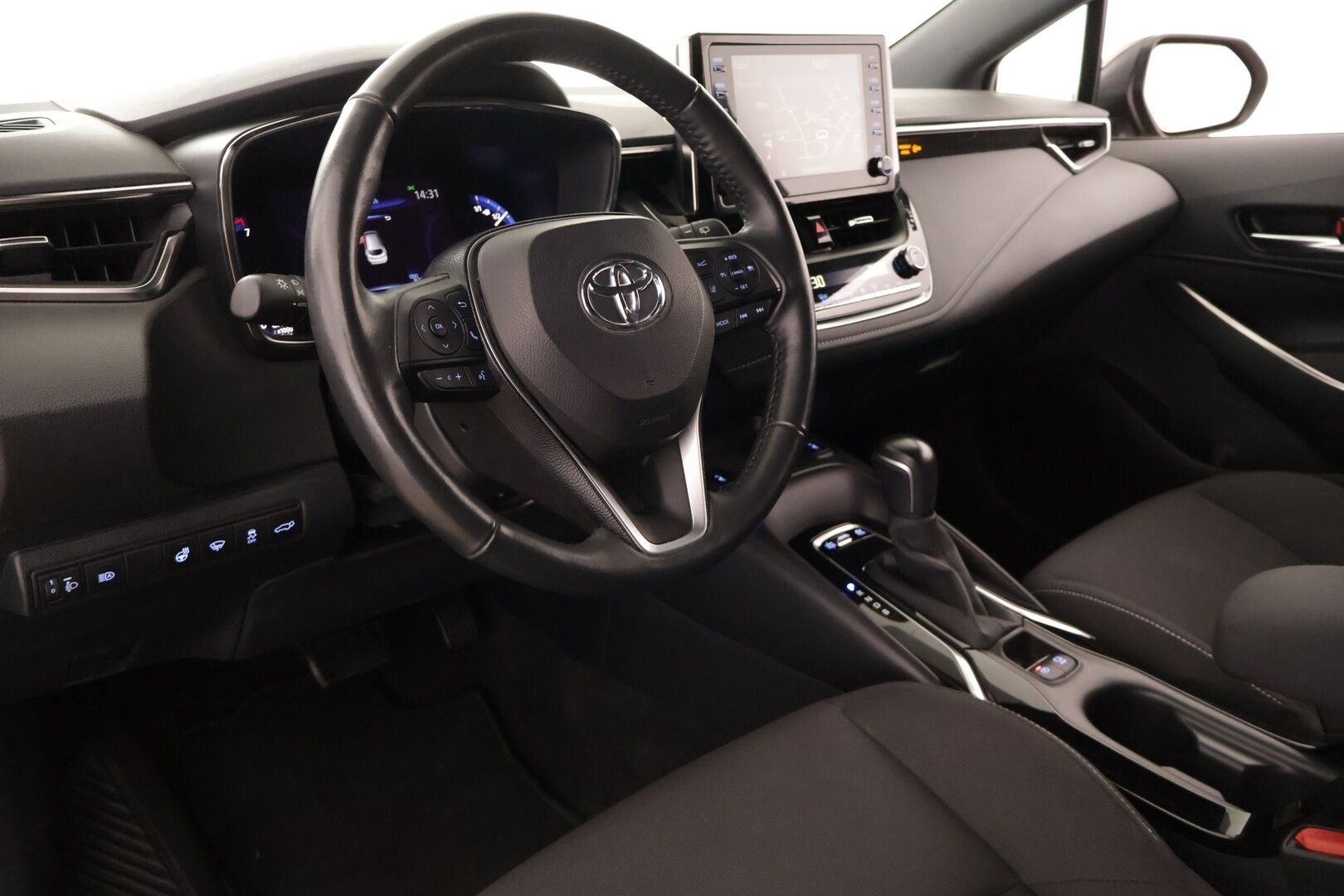Toyota Corolla 2021 Touring Sports 1,8 Hybrid Active Edition - P-Kamera | Tutkat | ACC | Ratinlämmitin | Keyless | Navi | Merkkihuollettu | Suomi-auto