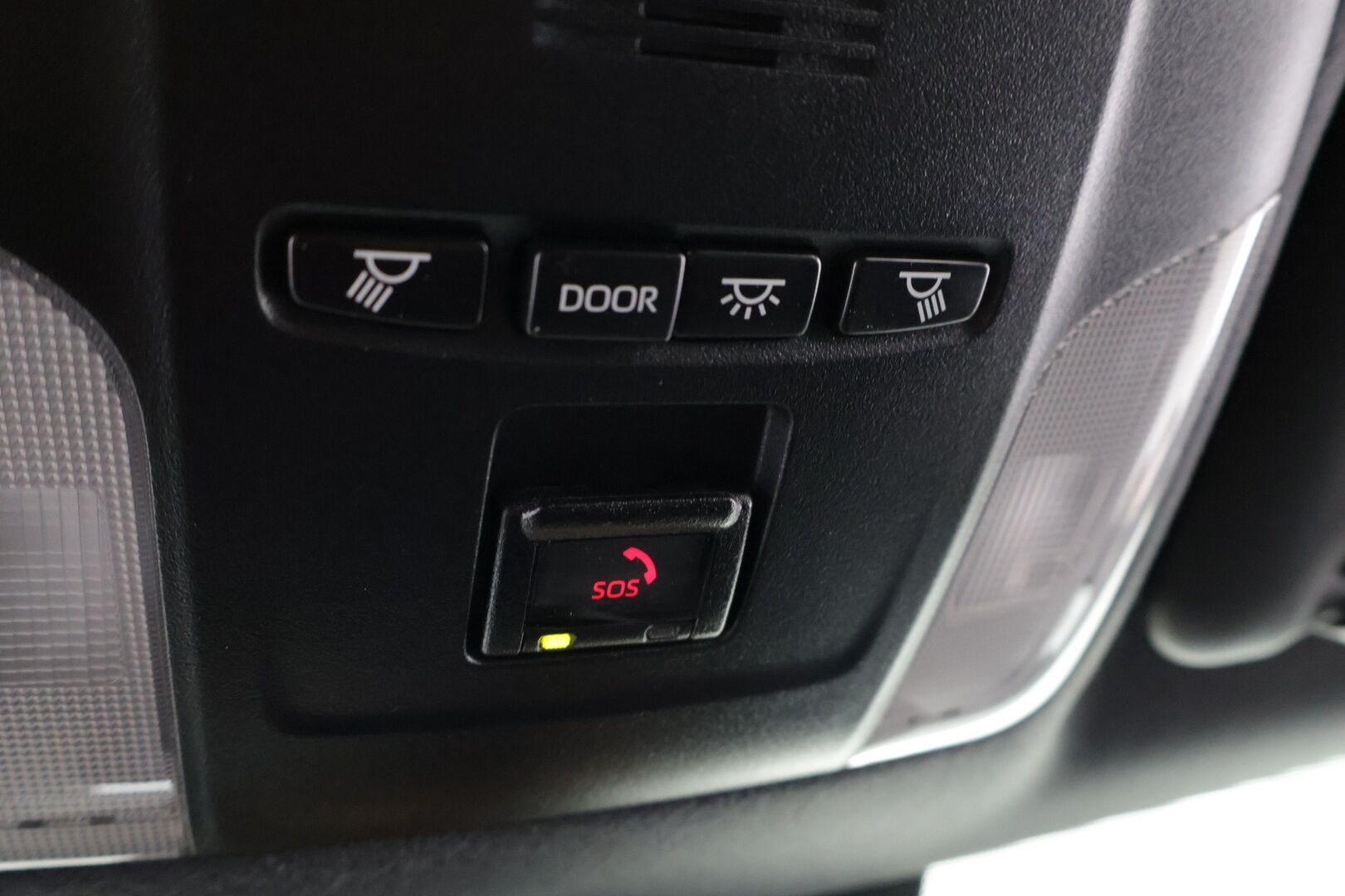 Toyota Corolla 2021 Touring Sports 1,8 Hybrid Active Edition - P-Kamera | Tutkat | ACC | Ratinlämmitin | Keyless | Navi | Merkkihuollettu | Suomi-auto