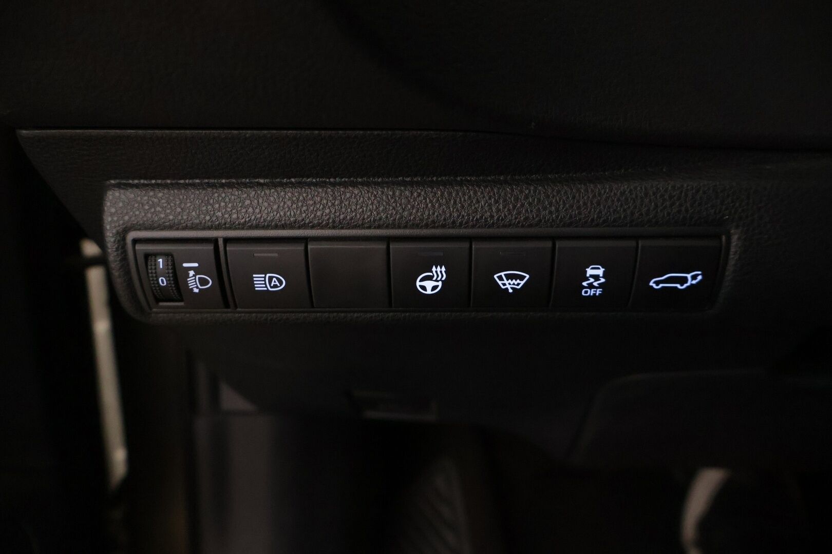 Toyota Corolla 2021 Touring Sports 1,8 Hybrid Active Edition - P-Kamera | Tutkat | ACC | Ratinlämmitin | Keyless | Navi | Merkkihuollettu | Suomi-auto
