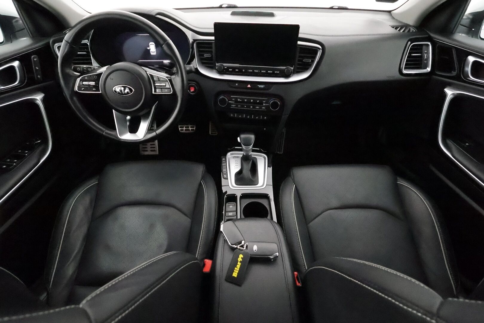 Kia Ceed 2021 1,6 GDI Plug-In Hybrid EX SW DCT** Facelift / Muistipenkki / P.kamera / Tuuletetut istuimet / Keyless / Apple&Android - Merkkihuollot / Nahkasisusta / Navi / Lohkolämmitin