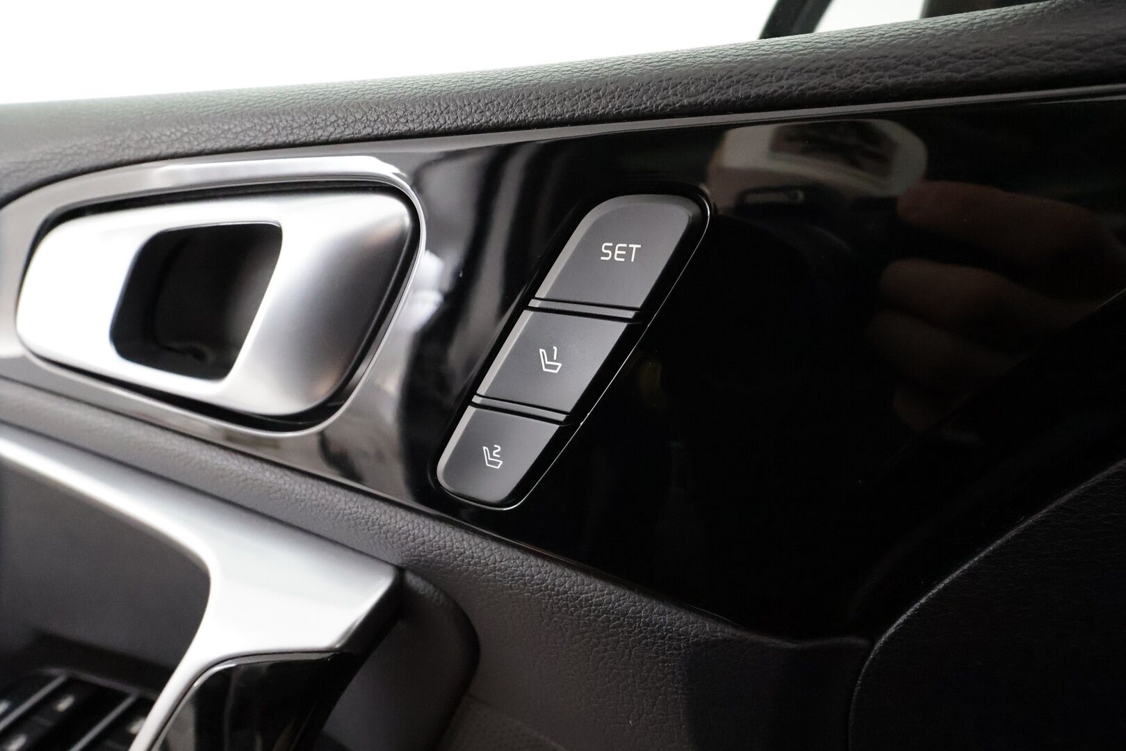 Kia Ceed 2021 1,6 GDI Plug-In Hybrid EX SW DCT** Facelift / Muistipenkki / P.kamera / Tuuletetut istuimet / Keyless / Apple&Android - Merkkihuollot / Nahkasisusta / Navi / Lohkolämmitin