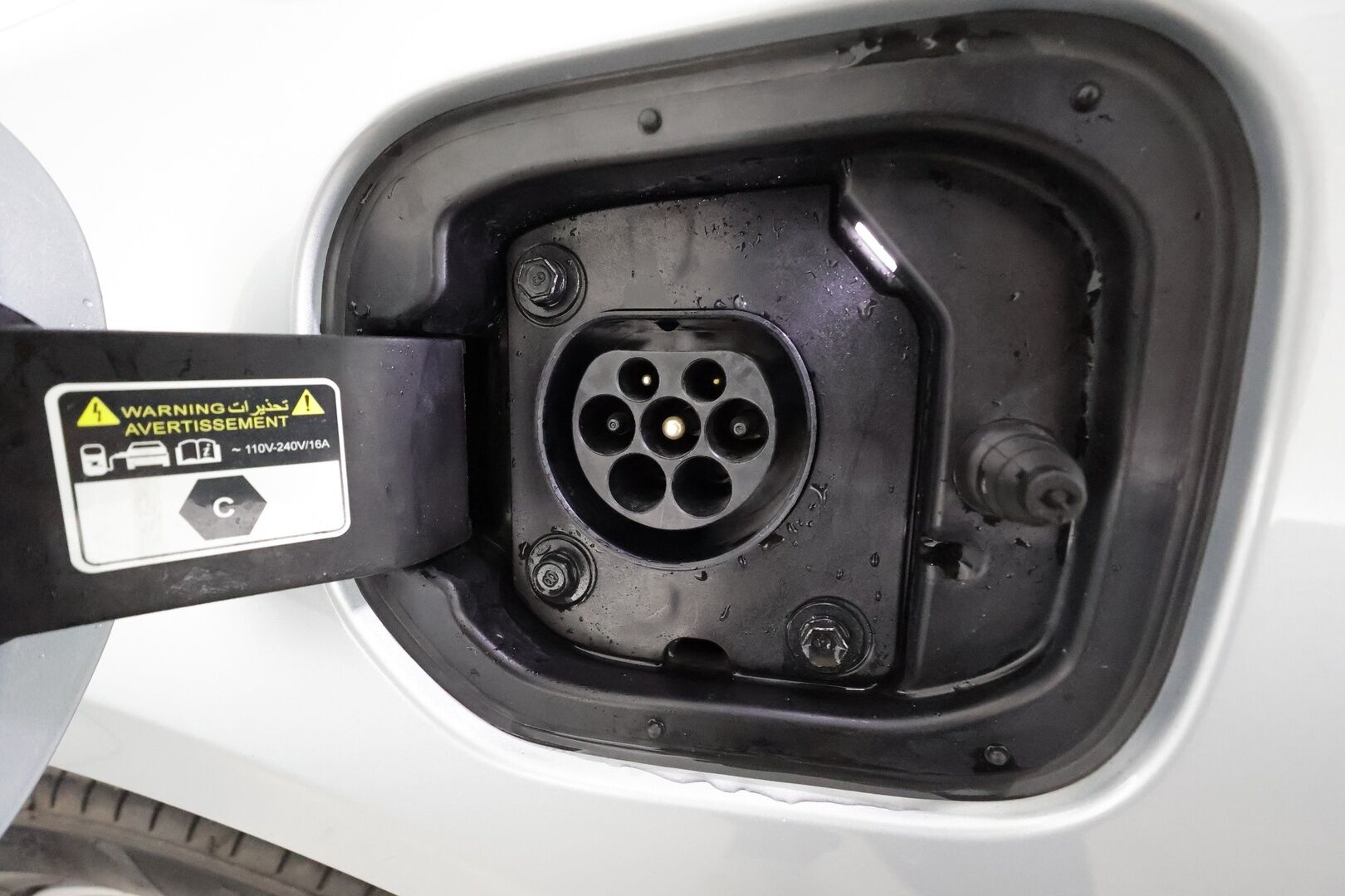 Kia Ceed 2021 1,6 GDI Plug-In Hybrid EX SW DCT** Facelift / Muistipenkki / P.kamera / Tuuletetut istuimet / Keyless / Apple&Android - Merkkihuollot / Nahkasisusta / Navi / Lohkolämmitin