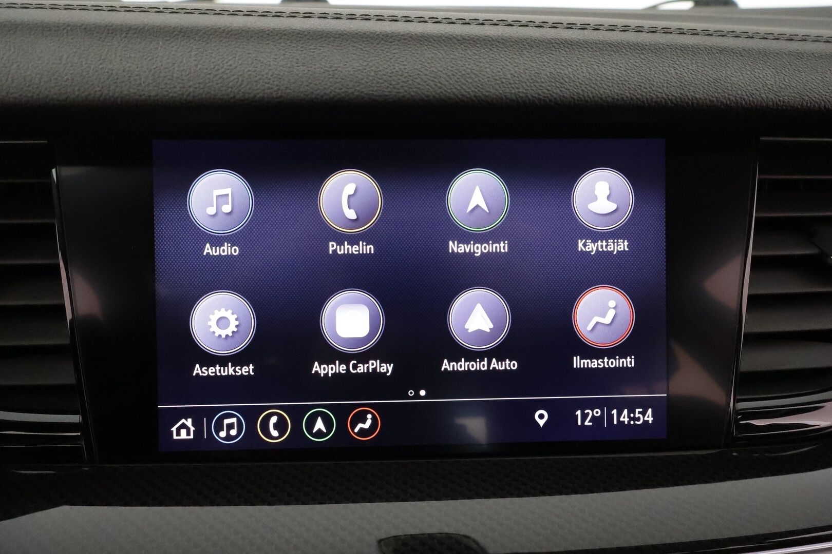 Opel Insignia 2021 Grand Sport Innovation Plus 200 Turbo A**1.om Suomi-auto / HUD / Adapt.vakkari  / P.kamera / Sporttipenkit / LED-valot** - Navi / 2x Renkaat