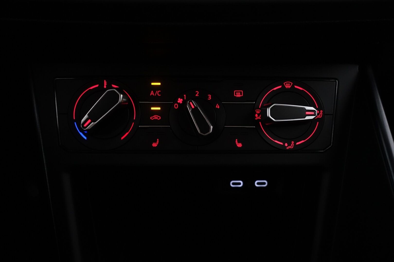 Volkswagen Polo 2021 Comfort 1,0 59 kW - | 2 Om. Suomi-auto | Facelift | Lohko+sisätilanlämmitin | Vakkari | Kahdet renkaat ja vanteet | Bluetooth | Juuri Huollettu | 