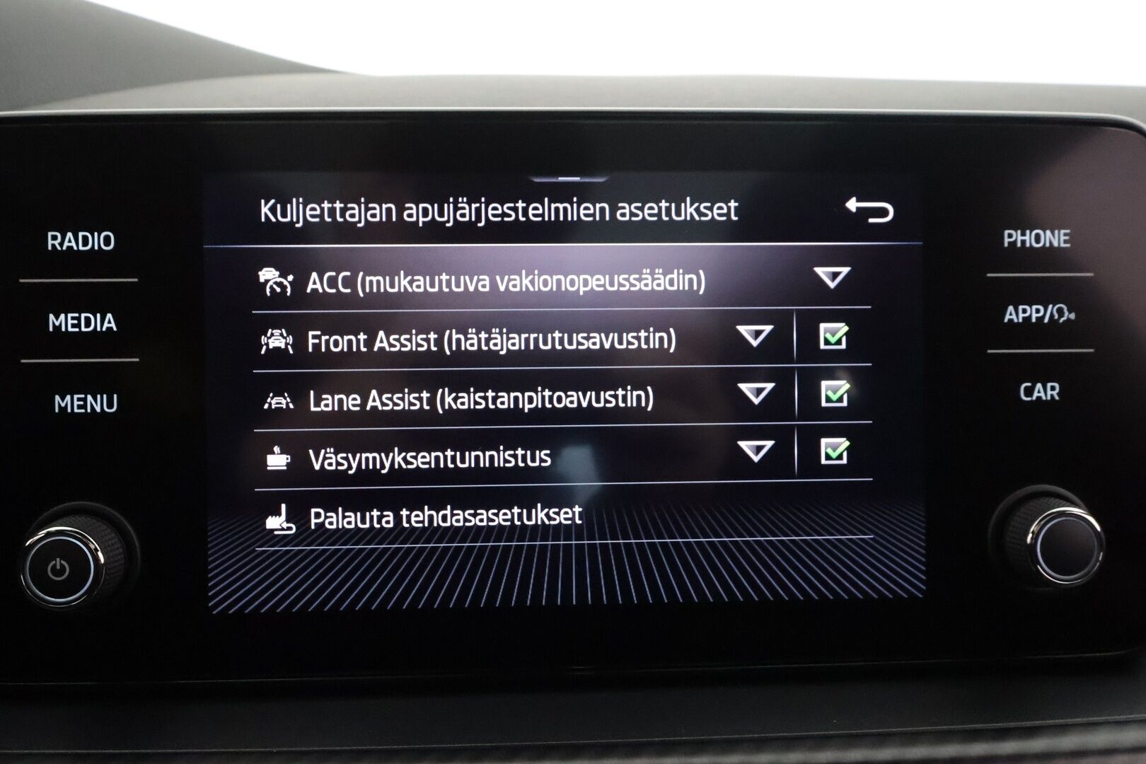 Skoda Scala 2021 1,5 TSI Monte Carlo DSG Autom. - | ACC | Kaistavahti | LED | Webasto | Keyless | P.Kamera | Lasikatto | Sähköpenkki | Lämmitettävä ohjauspyörä | Kahdet renkaat | 1.om Suomi-auto | Merkkihuollot |