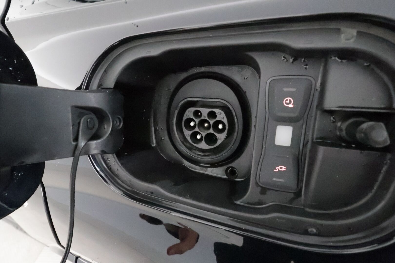 Audi Q7 2021 Business S line 60 TFSI e quattro **Adapt. vakkari / Ilma-alusta / Matrix LED / Sporttipenkit / P.kamera / Koukku** - Black Optic - paketti / 1-om. Suomi-auto / Merkkihuollettu - HULLUT JOULUT KORKOTARJOUS 2,49% 