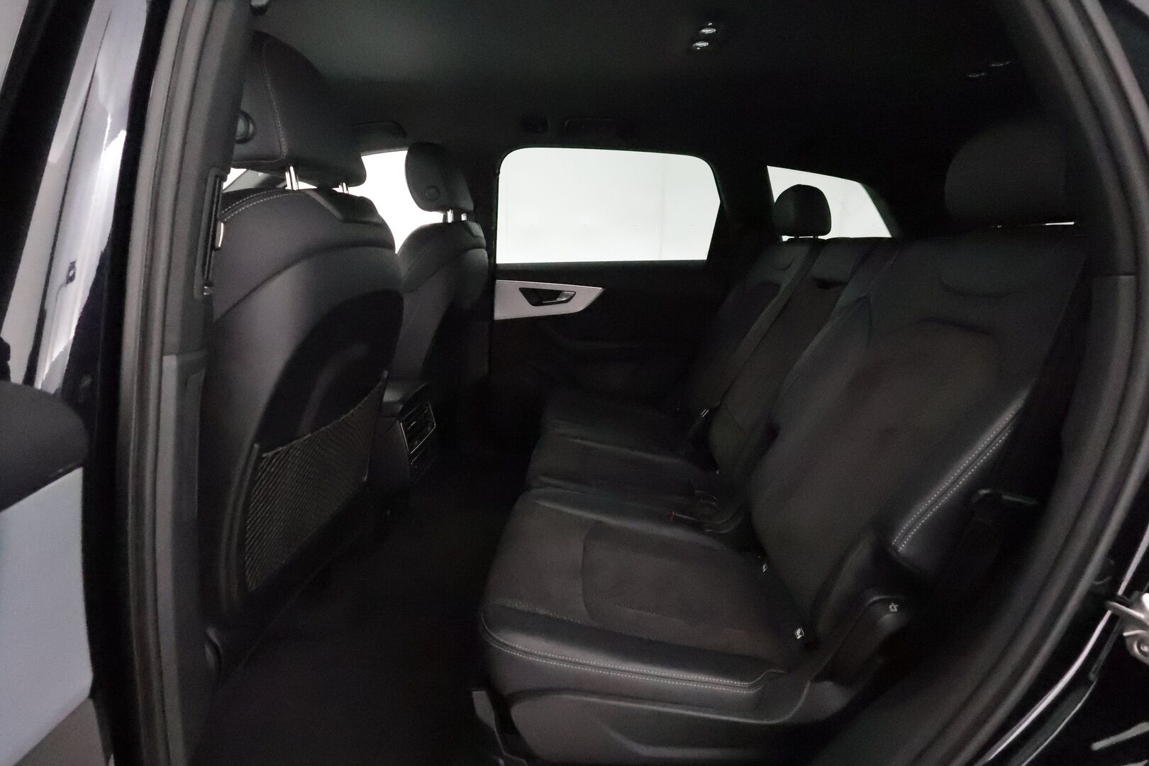Audi Q7 2021 Business S line 60 TFSI e quattro **Adapt. vakkari / Ilma-alusta / Matrix LED / Sporttipenkit / P.kamera / Koukku** - 2,99 % KORKOTARJOUS TÄHÄN AUTOON - Black Optic - paketti / 1-om. Suomi-auto / Merkkihuollettu 