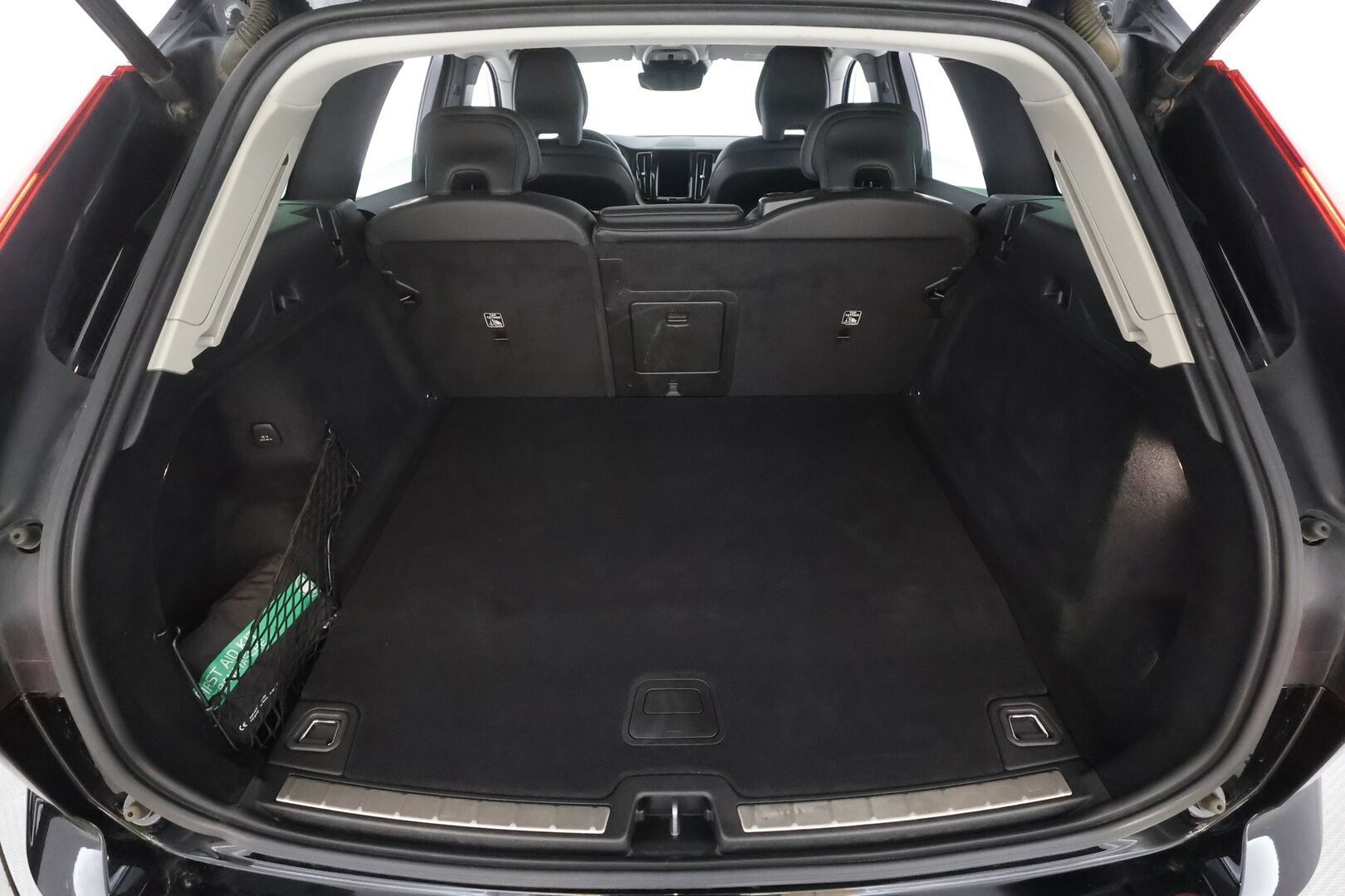 Volvo XC60 2021 T6 TwE AWD Business Inscription aut. - | ACC | Webasto | Panorama | Muistipenkki | Sporttinahat | P.kamera | Pilot assist | BLIS | Keyless | 1-om suomiauto | Merkkihuollot | ALV | 