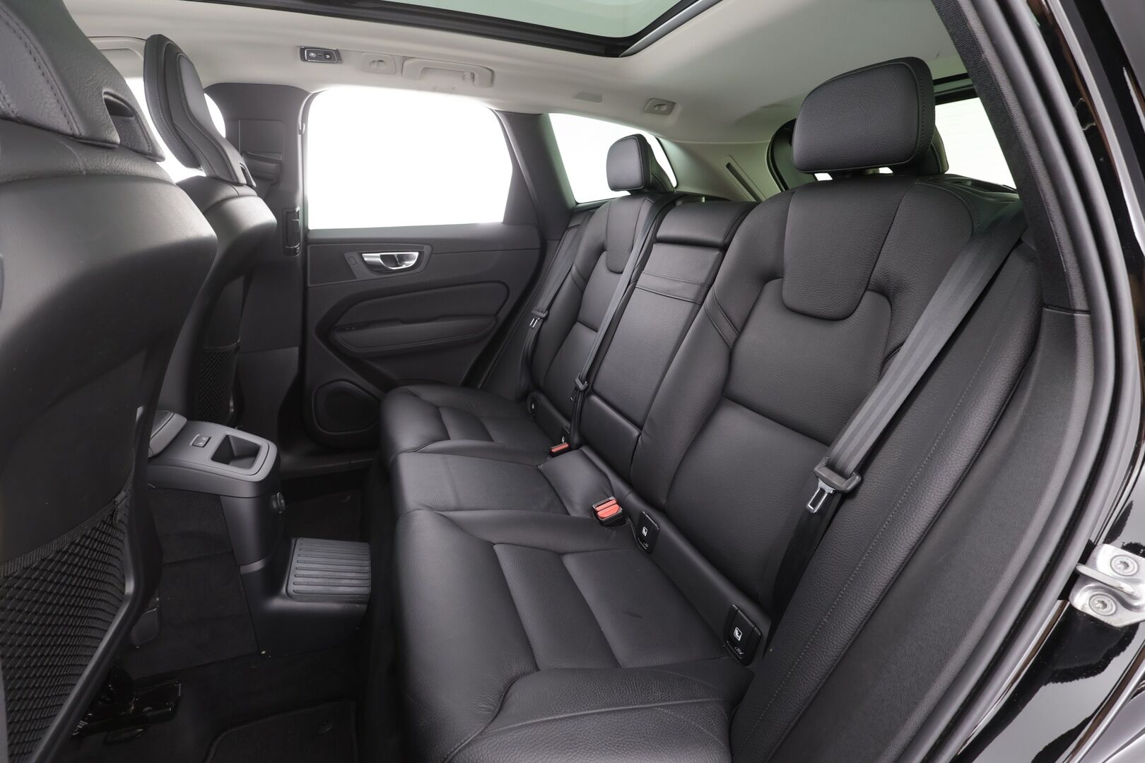 Volvo XC60 2021 T6 TwE AWD Business Inscription aut. - | ACC | Webasto | Panorama | Muistipenkki | Sporttinahat | P.kamera | Pilot assist | BLIS | Keyless | 1-om suomiauto | Merkkihuollot | ALV | 