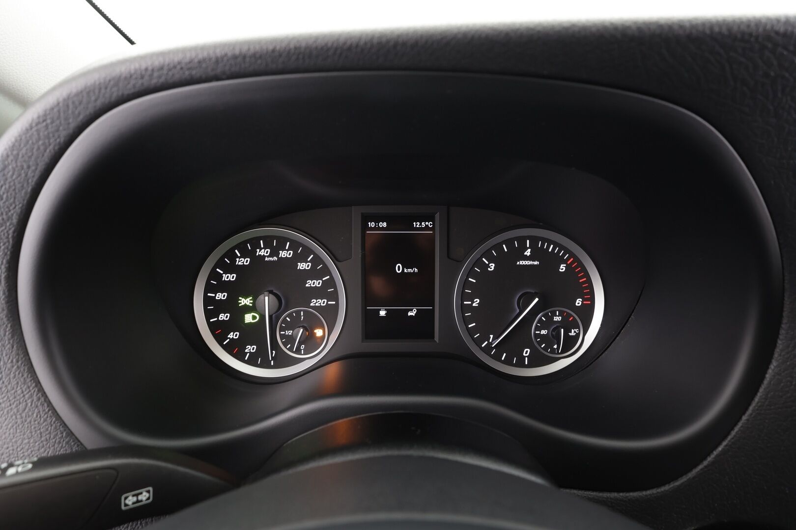 Mercedes-Benz Vito 2022 110CDI FWD-3,05/32K keskipitkä A2 * Vakkari / Webasto / P-Kamera / Vetokoukku / Apple&Android * - Suomi-auto / Kahdet Renkaat - HULLUT AVAJAISHULINAT KORKOTARJOUS 3,29 %