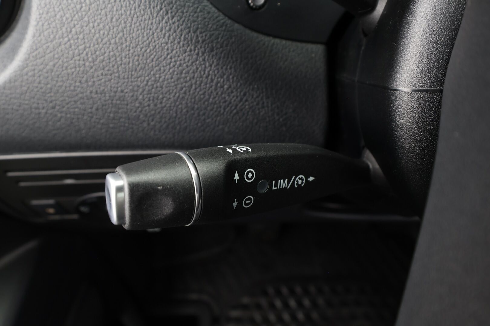 Mercedes-Benz Vito 2022 110CDI FWD-3,05/32K keskipitkä A2 * Vakkari / Webasto / P-Kamera / Vetokoukku / Apple&Android * - Suomi-auto / Kahdet Renkaat - HULLUT AVAJAISHULINAT KORKOTARJOUS 3,29 %