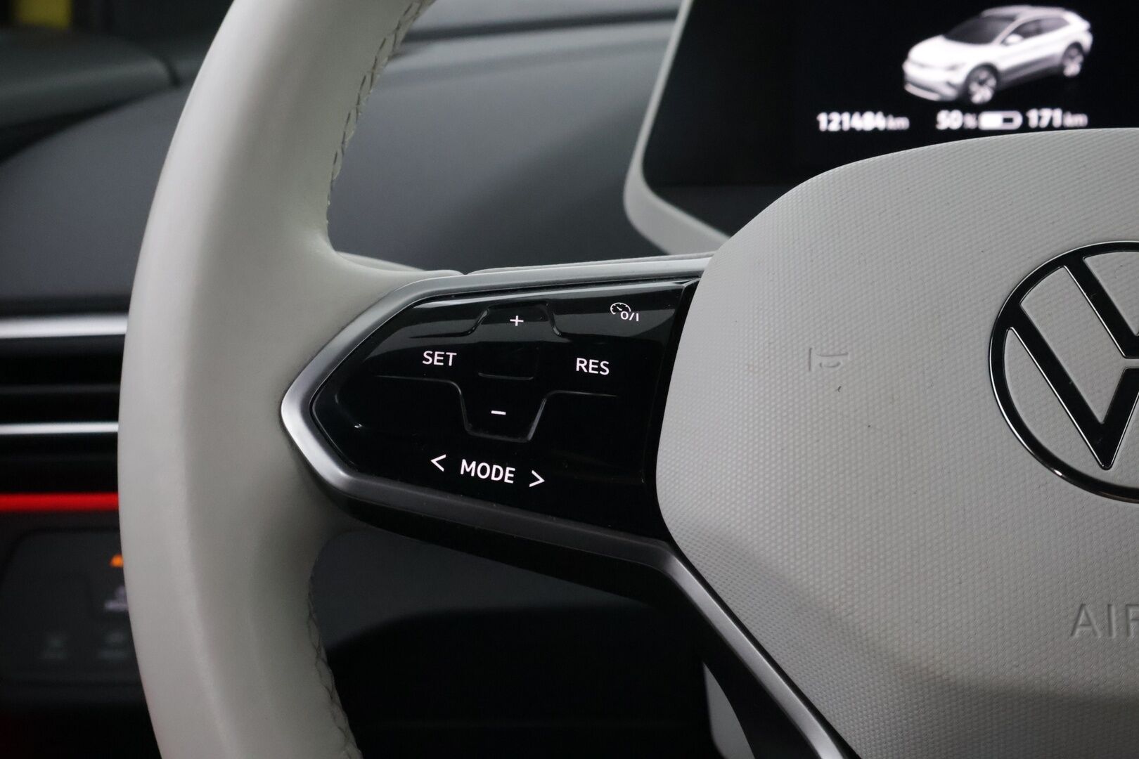 Volkswagen ID.4 2021 Pro Performance 150 KW *Lämpöpumppu / Adapt.Vakkari / Vetokoukku / Peruutuskamera / Nahka-Alcantara / Suomiauto* - Merkkihuollettu!