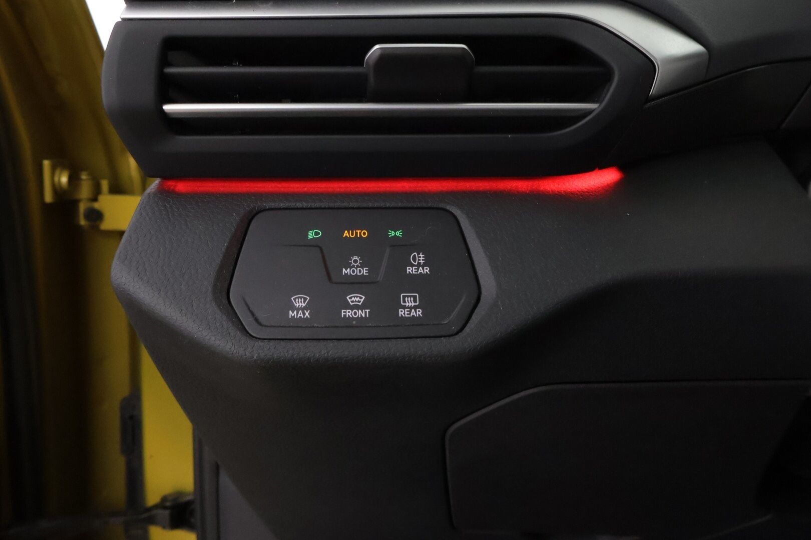 Volkswagen ID.4 2021 Pro Performance 150 KW *Lämpöpumppu / Adapt.Vakkari / Vetokoukku / Peruutuskamera / Nahka-Alcantara / Suomiauto* - Merkkihuollettu!