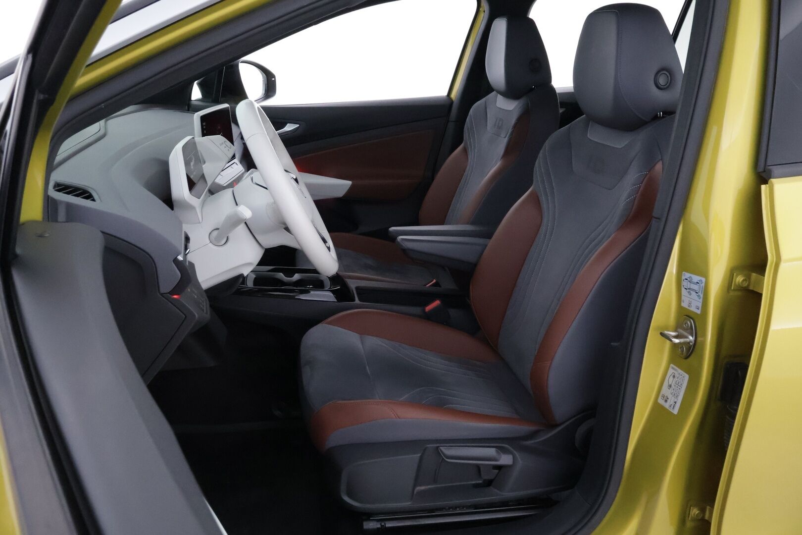 Volkswagen ID.4 2021 Pro Performance 150 KW *Lämpöpumppu / Adapt.Vakkari / Vetokoukku / Peruutuskamera / Nahka-Alcantara / Suomiauto* - Merkkihuollettu!