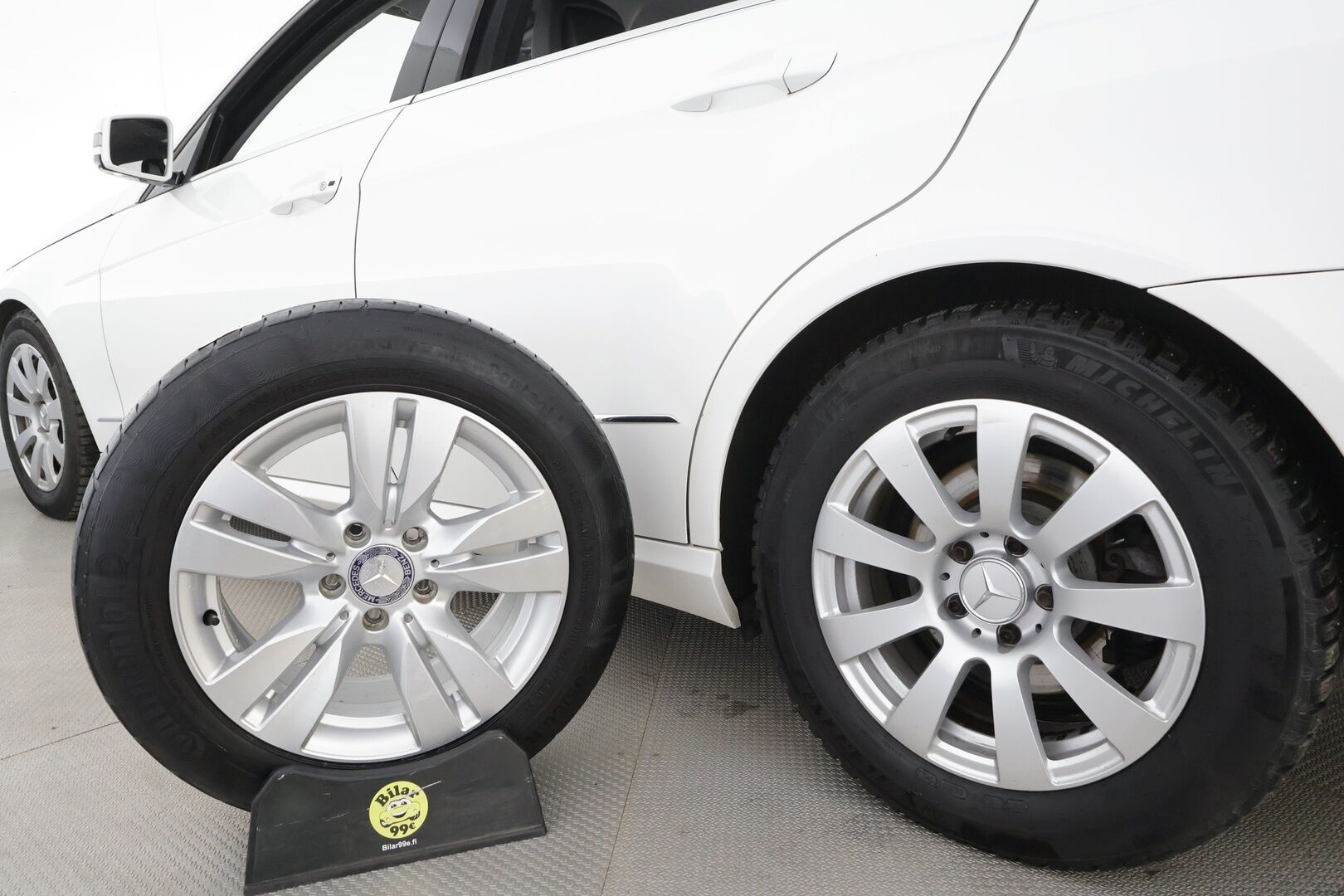 Mercedes-Benz E 2013 220 CDI BE A Premium Business * Vakkari / Xenon / P.tutkat / Navi / Bluetooth / Puolnahat * - Suomi auto / Kahdet renkaat