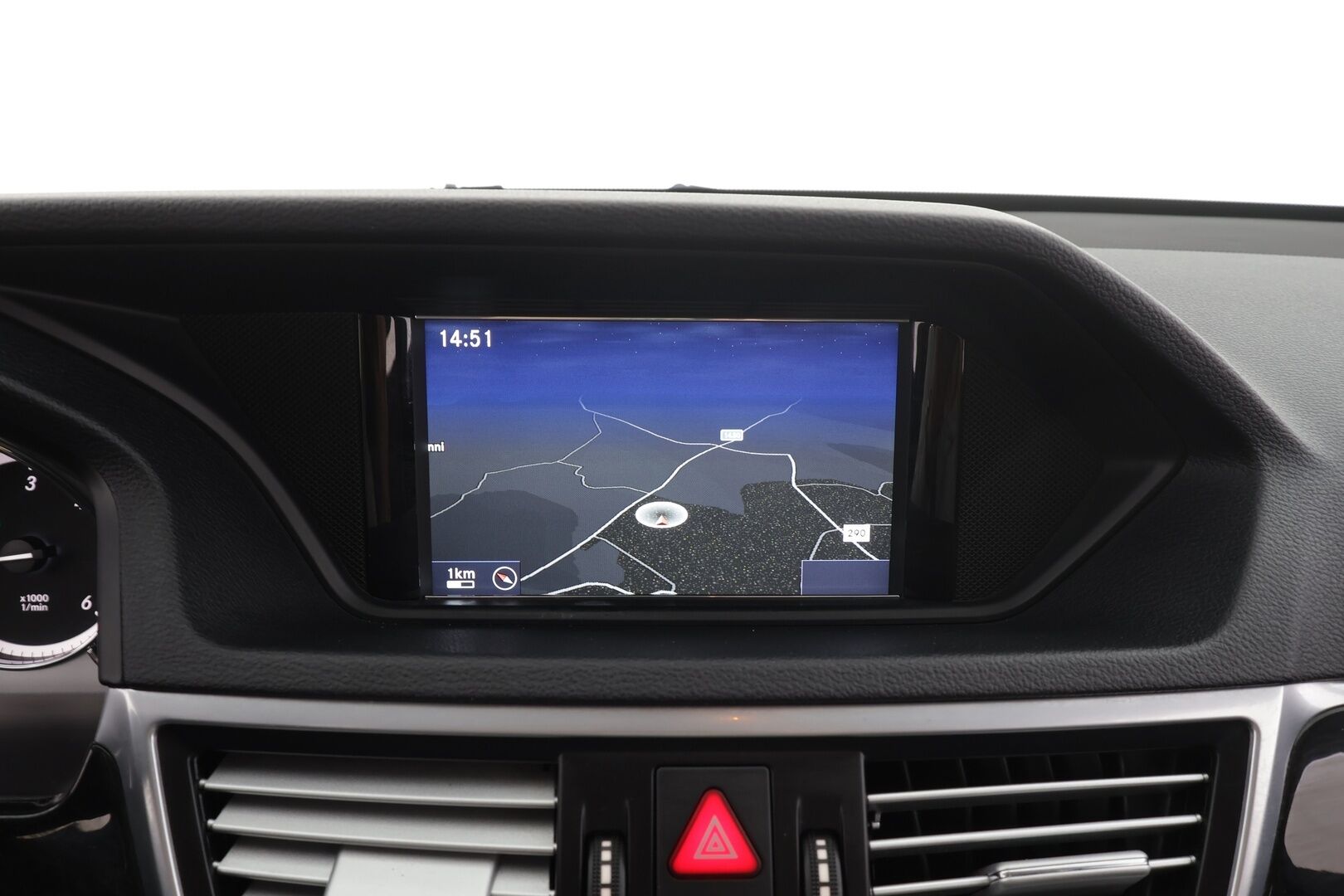 Mercedes-Benz E 2013 220 CDI BE A Premium Business * Vakkari / Xenon / P.tutkat / Navi / Bluetooth / Puolnahat * - Suomi auto / Kahdet renkaat