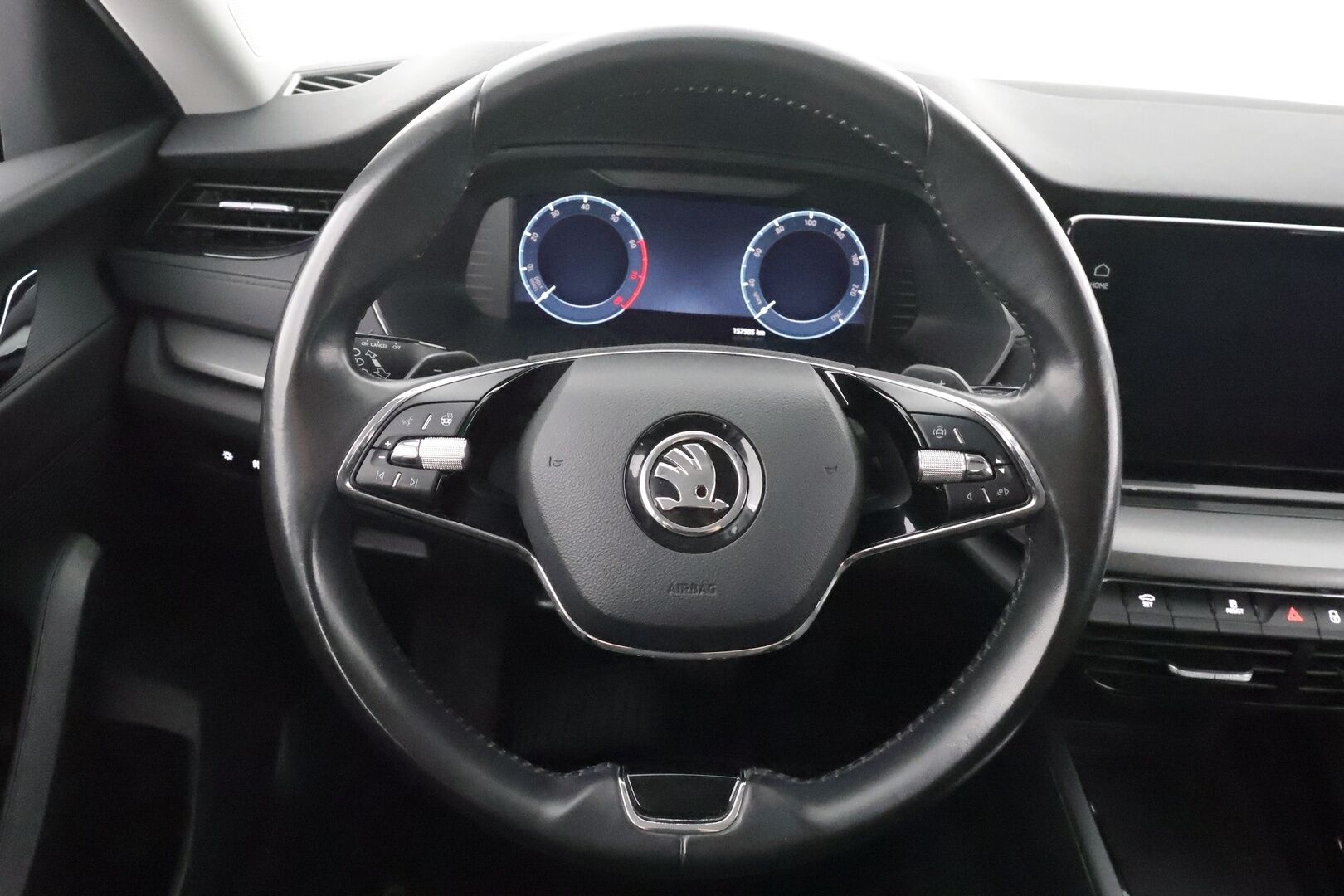 Skoda Octavia 2021 Combi 1,0 TSI Ambition eTEC DSG * Webasto / LED / P.Tutkat / Vakkari / Kaistavahti / Keyless * - 1-om Suomi-auto / Merkkihuollot / Kahdet renkaat aluvanteilla
