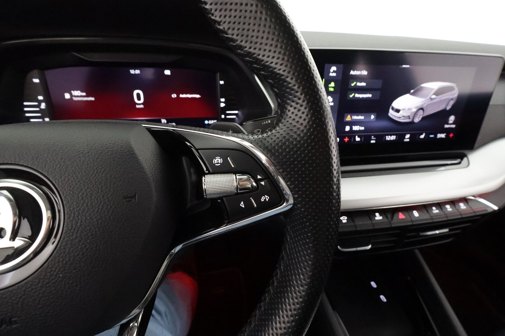 Skoda Octavia 2021 Combi 1,5 TSI Ambition eTEC DSG * LED / P.tutkat / Navi / Kaistavahti / Digimittaristo / Keyless * - Webasto / Koukku / Suomi-auto / Merkkihuollot / Kahdet renkaat aluvanteilla